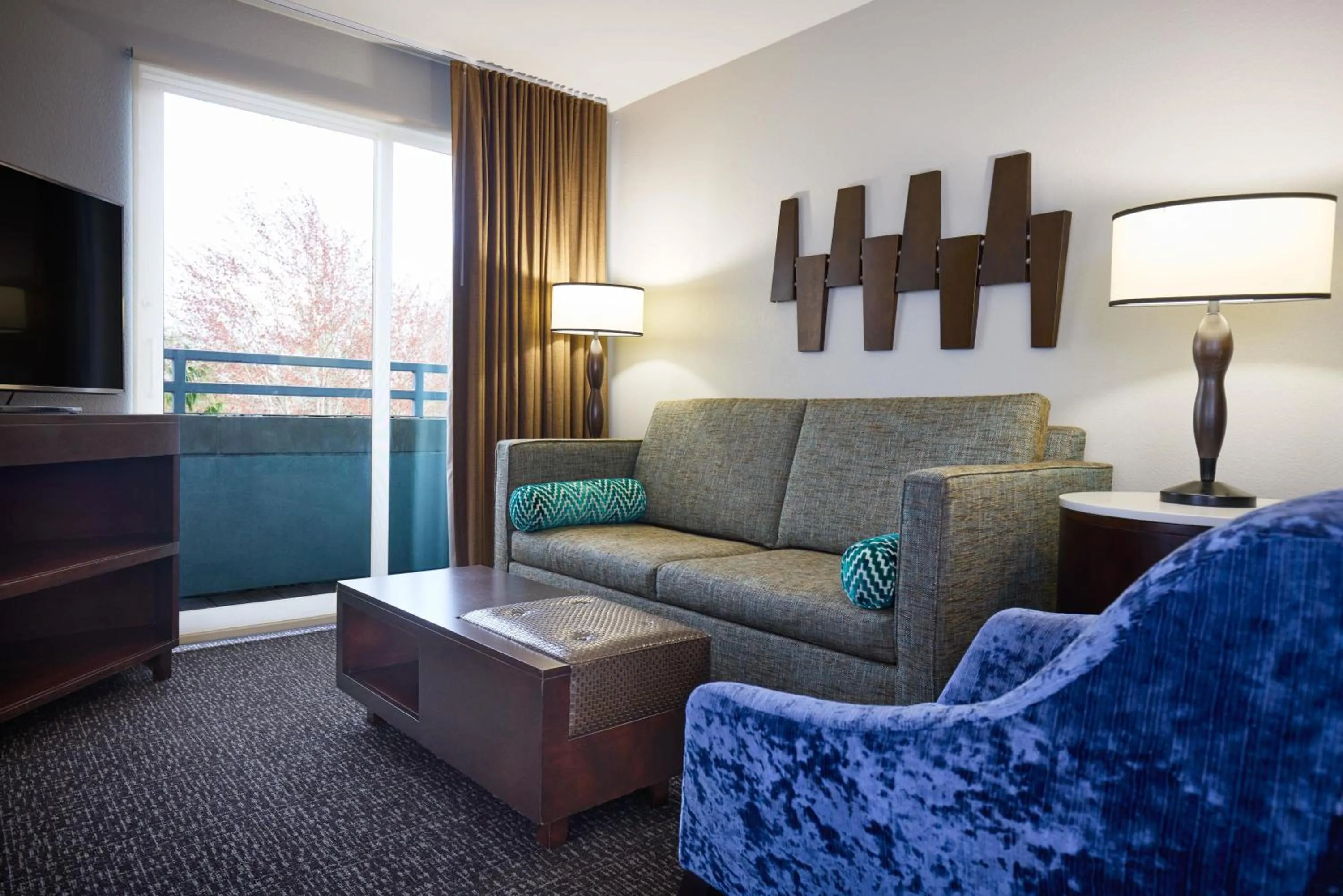 Photo of the whole room in Hyatt House Seattle/Redmond