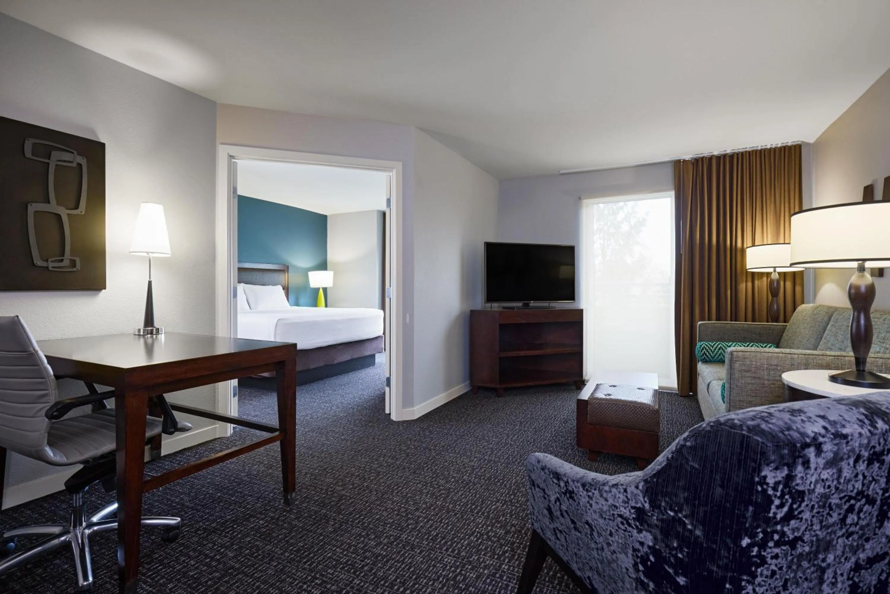 Photo of the whole room, Bed in Hyatt House Seattle/Redmond