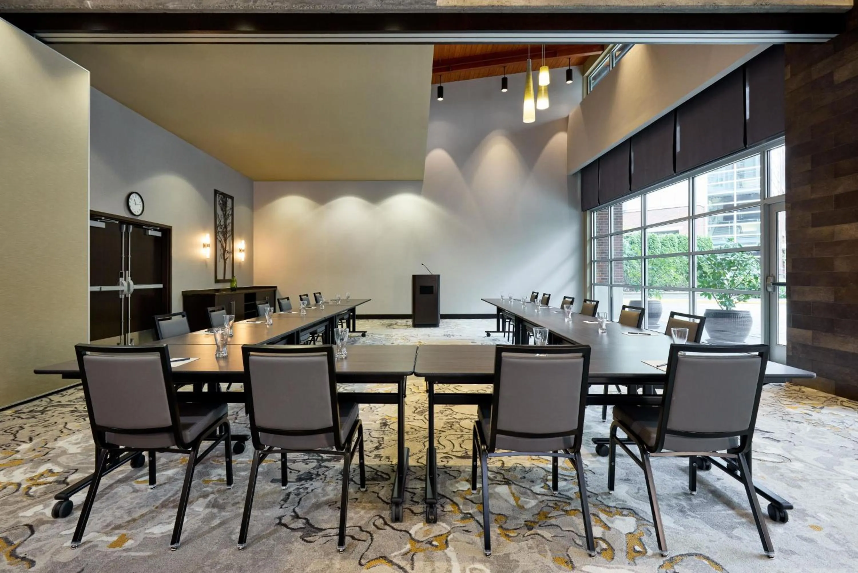 Meeting/conference room in Hyatt House Seattle/Redmond
