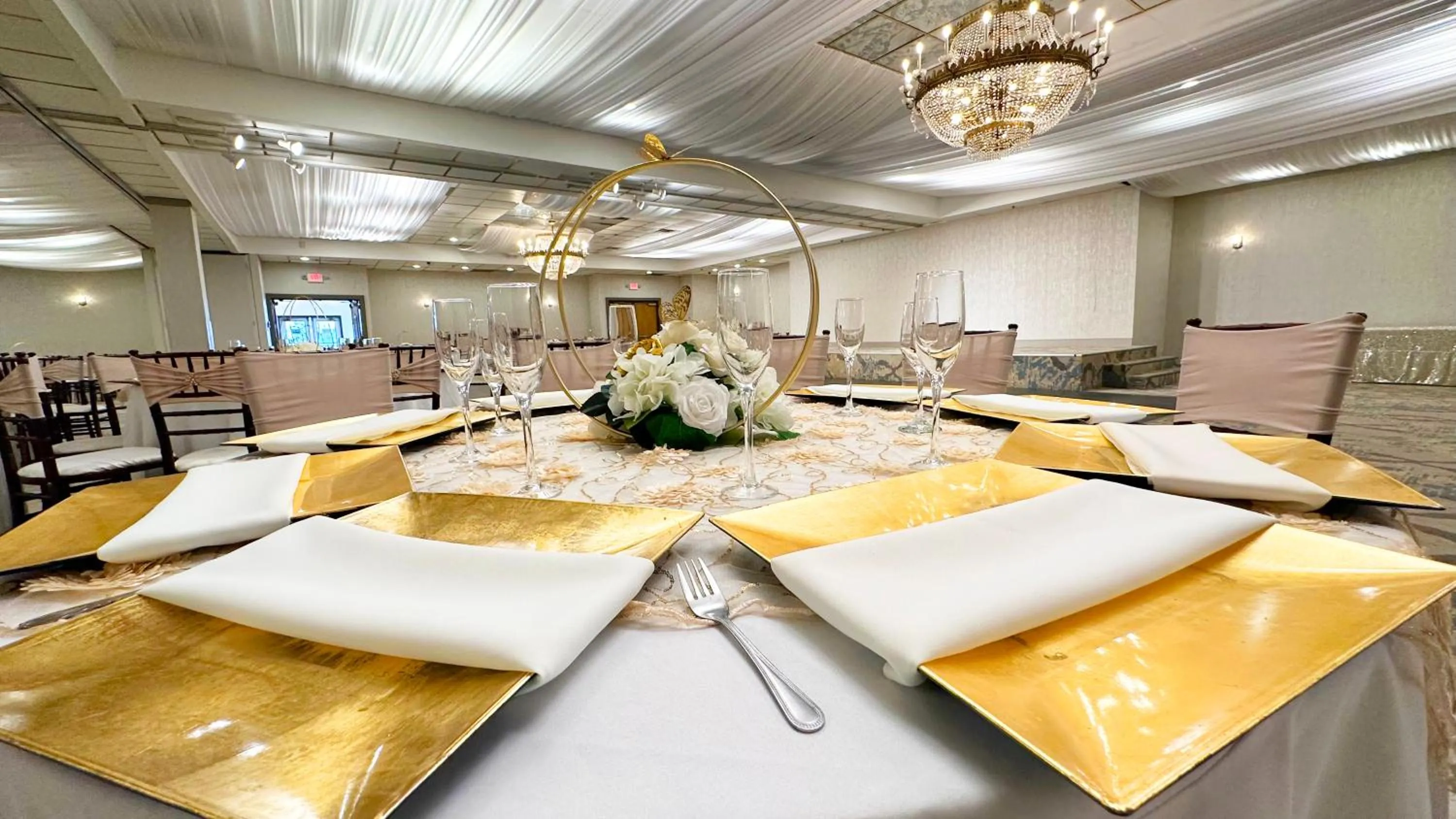 Banquet/Function facilities in Lincoln Hotel Monterey Park Los Angeles