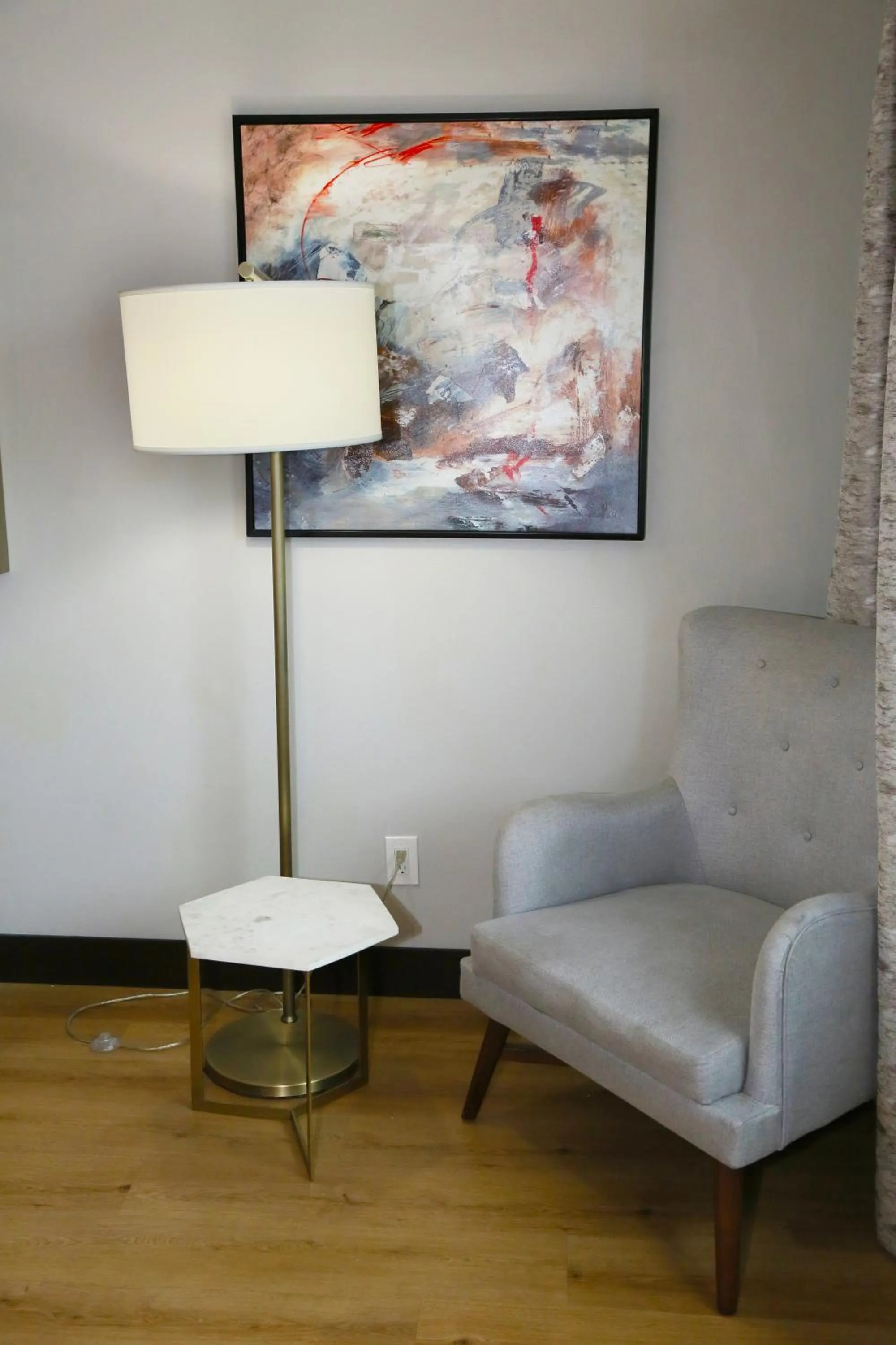 Seating area in Lincoln Hotel Monterey Park Los Angeles