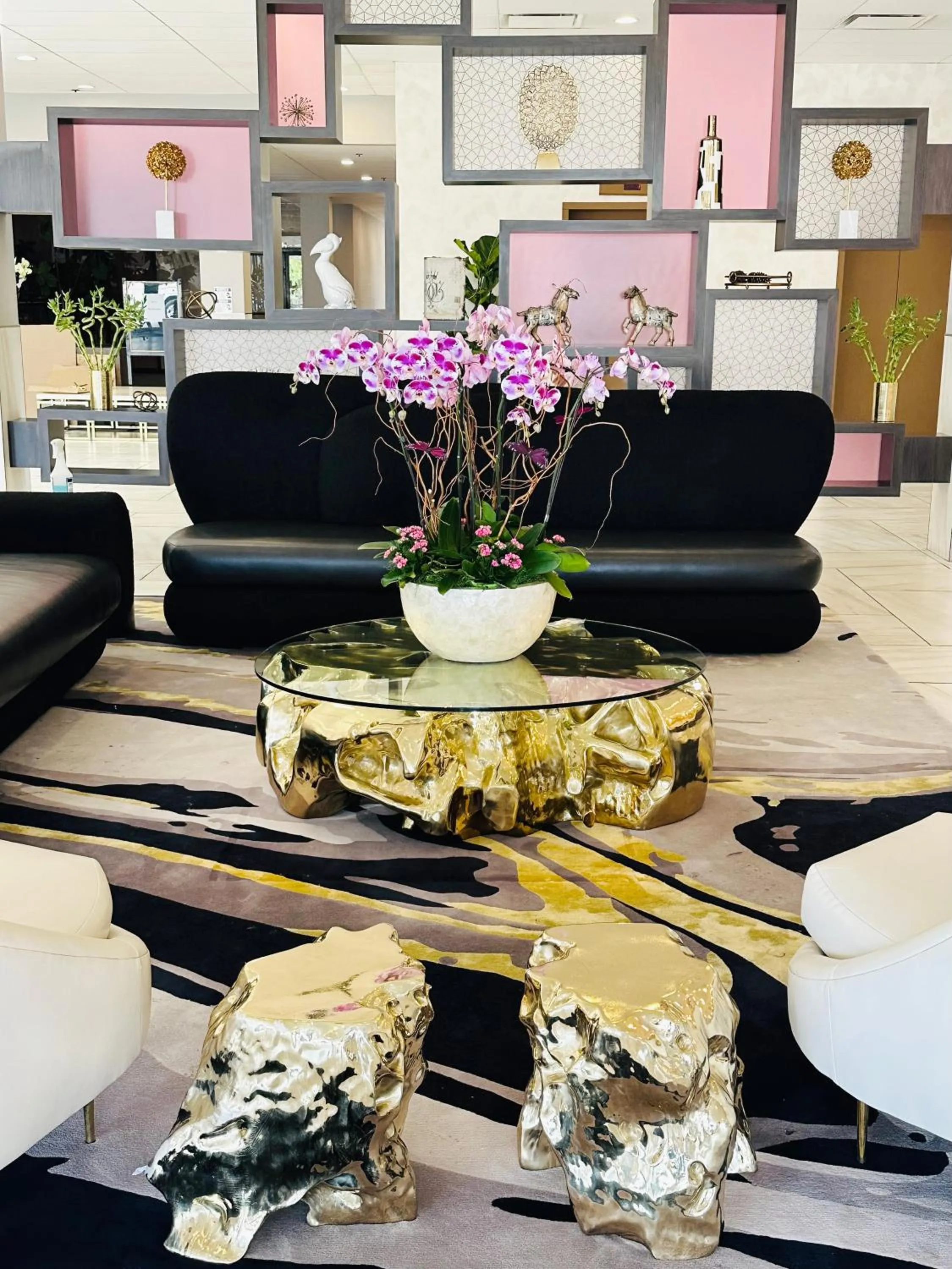 Lobby or reception in Lincoln Hotel Monterey Park Los Angeles