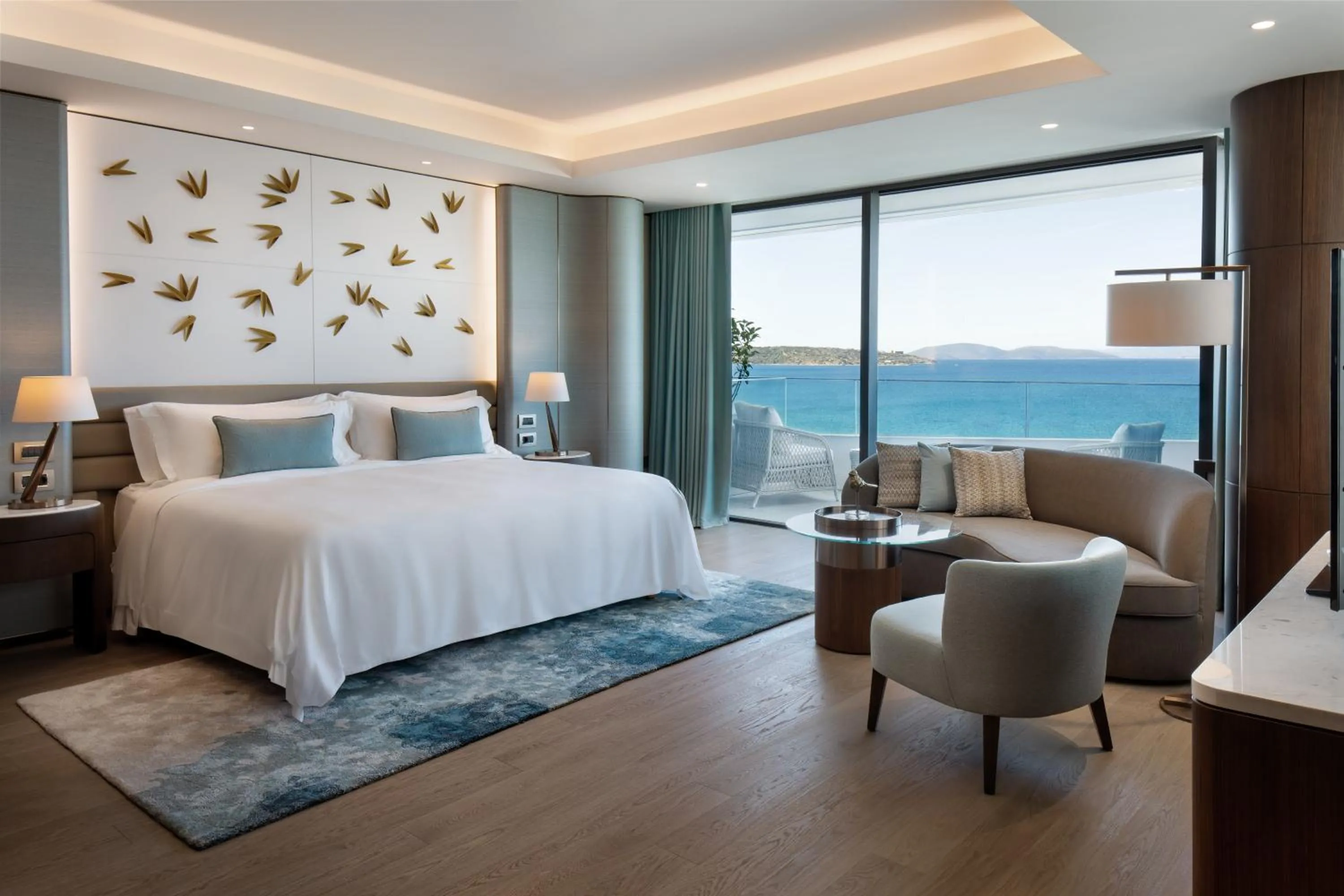 Bed in Reges, a Luxury Collection Resort & Spa, Cesme