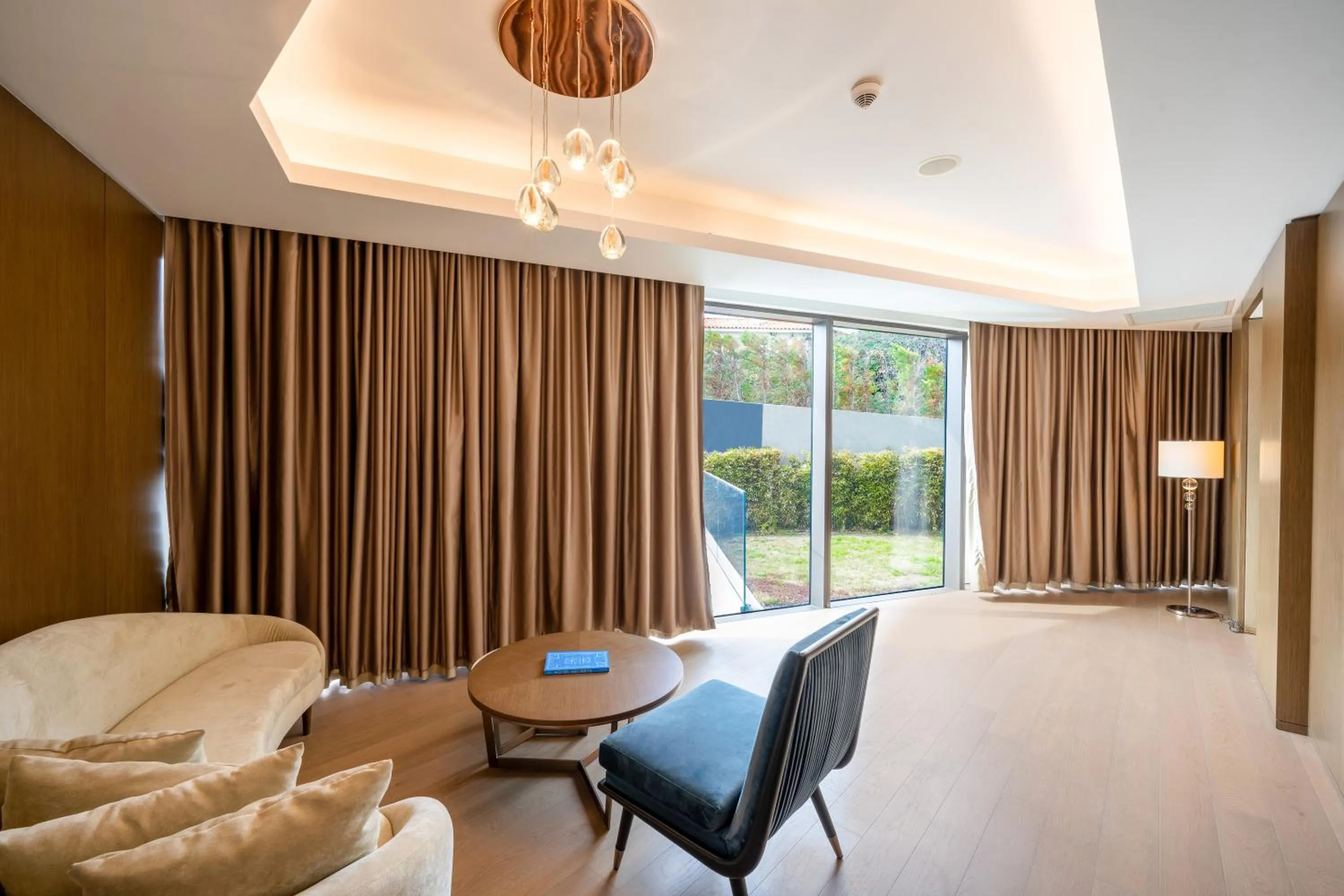 Living room in Reges, a Luxury Collection Resort & Spa, Cesme