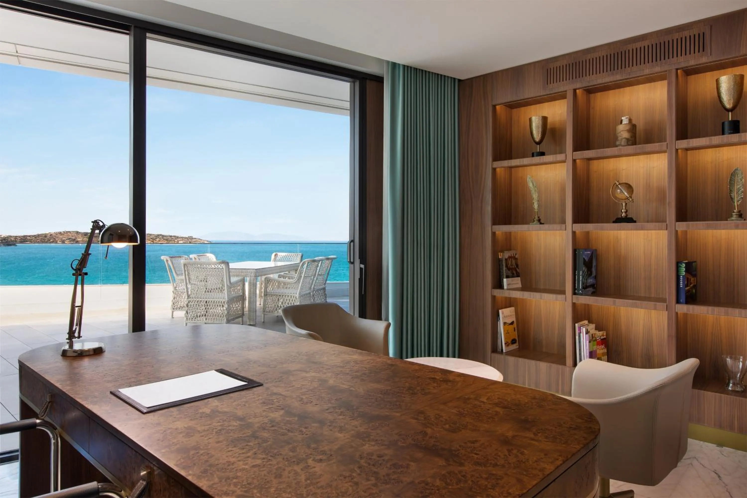 Photo of the whole room in Reges, a Luxury Collection Resort & Spa, Cesme