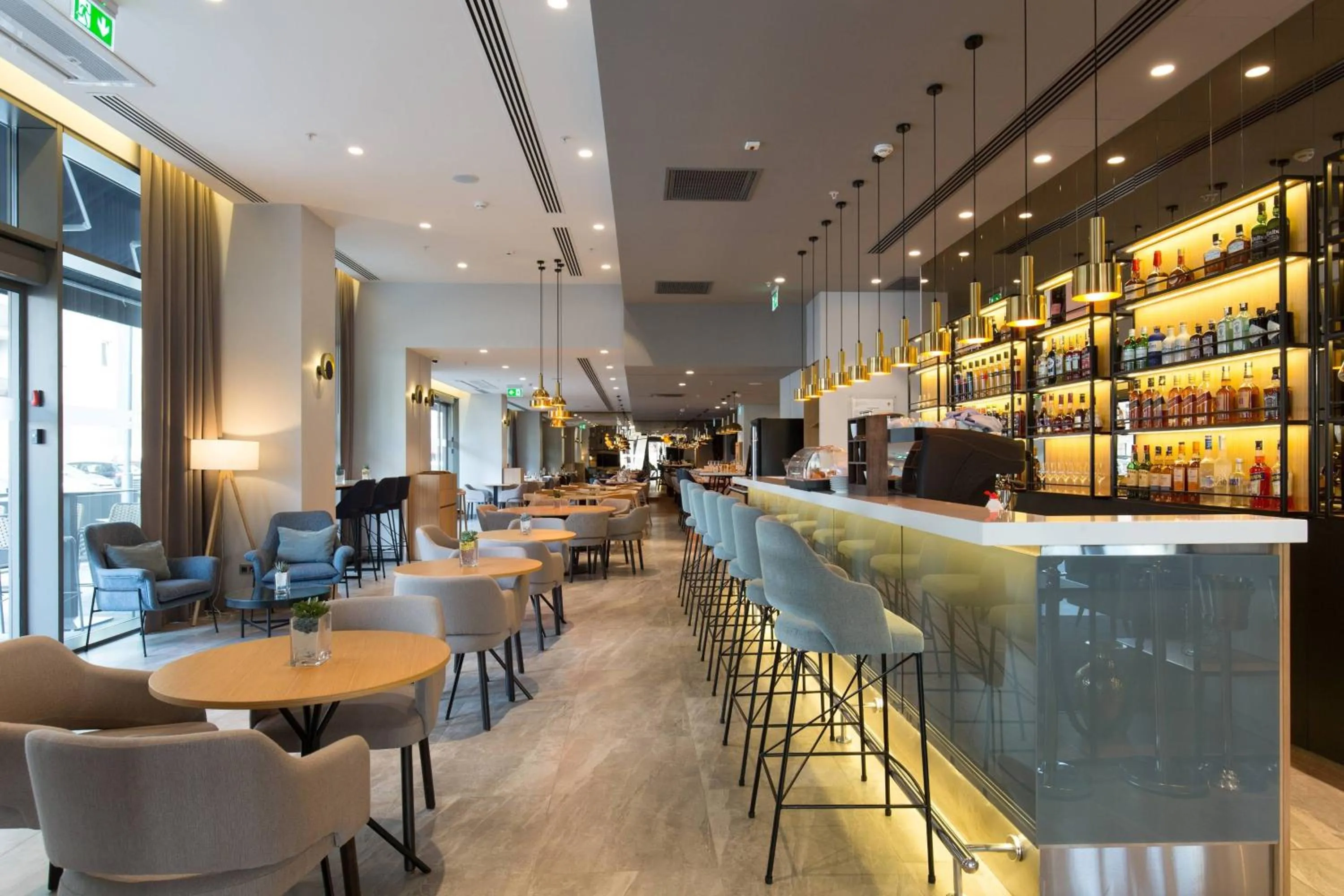 Lounge or bar in Courtyard by Marriott Banja Luka