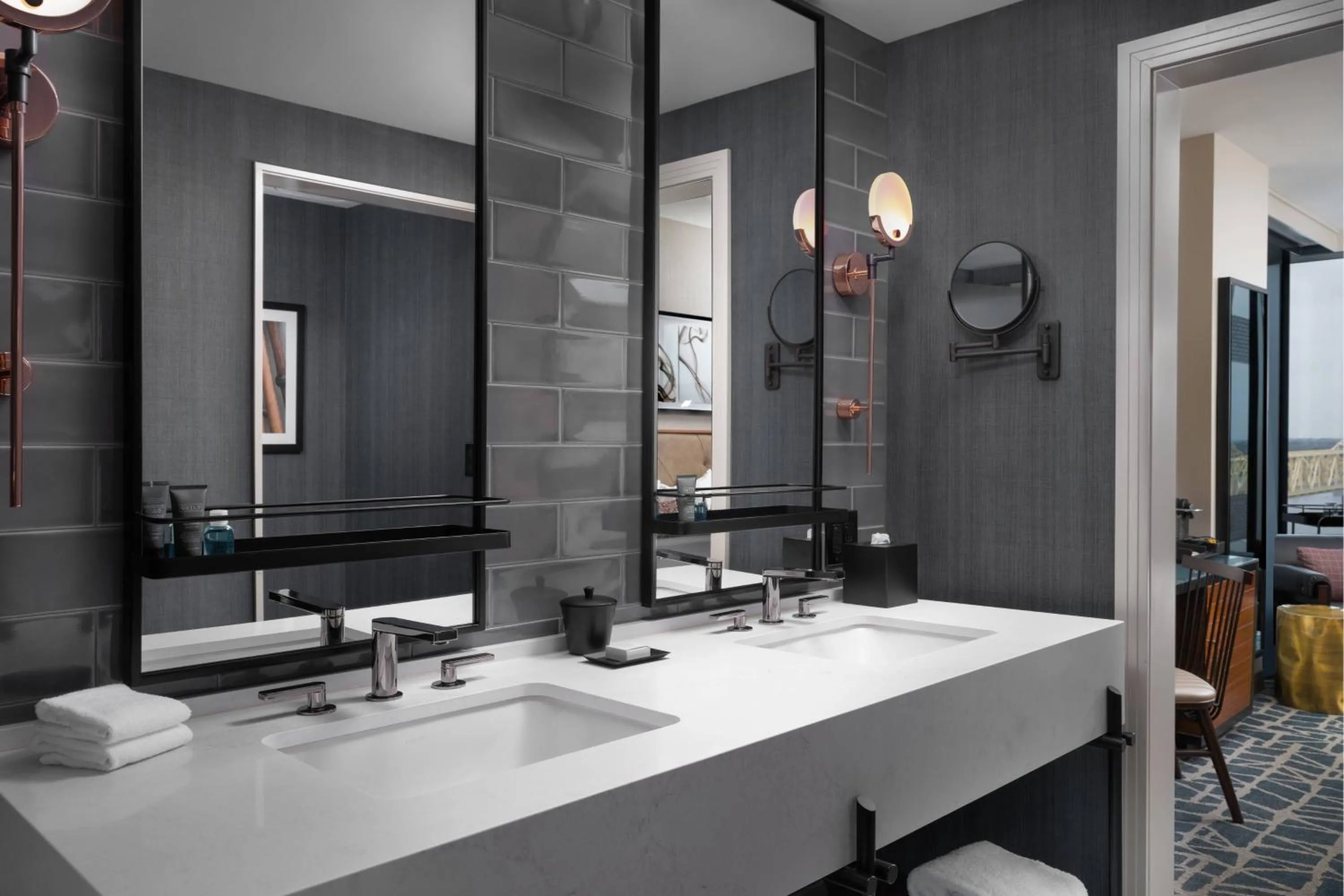 Bathroom in Hotel Distil, Autograph Collection