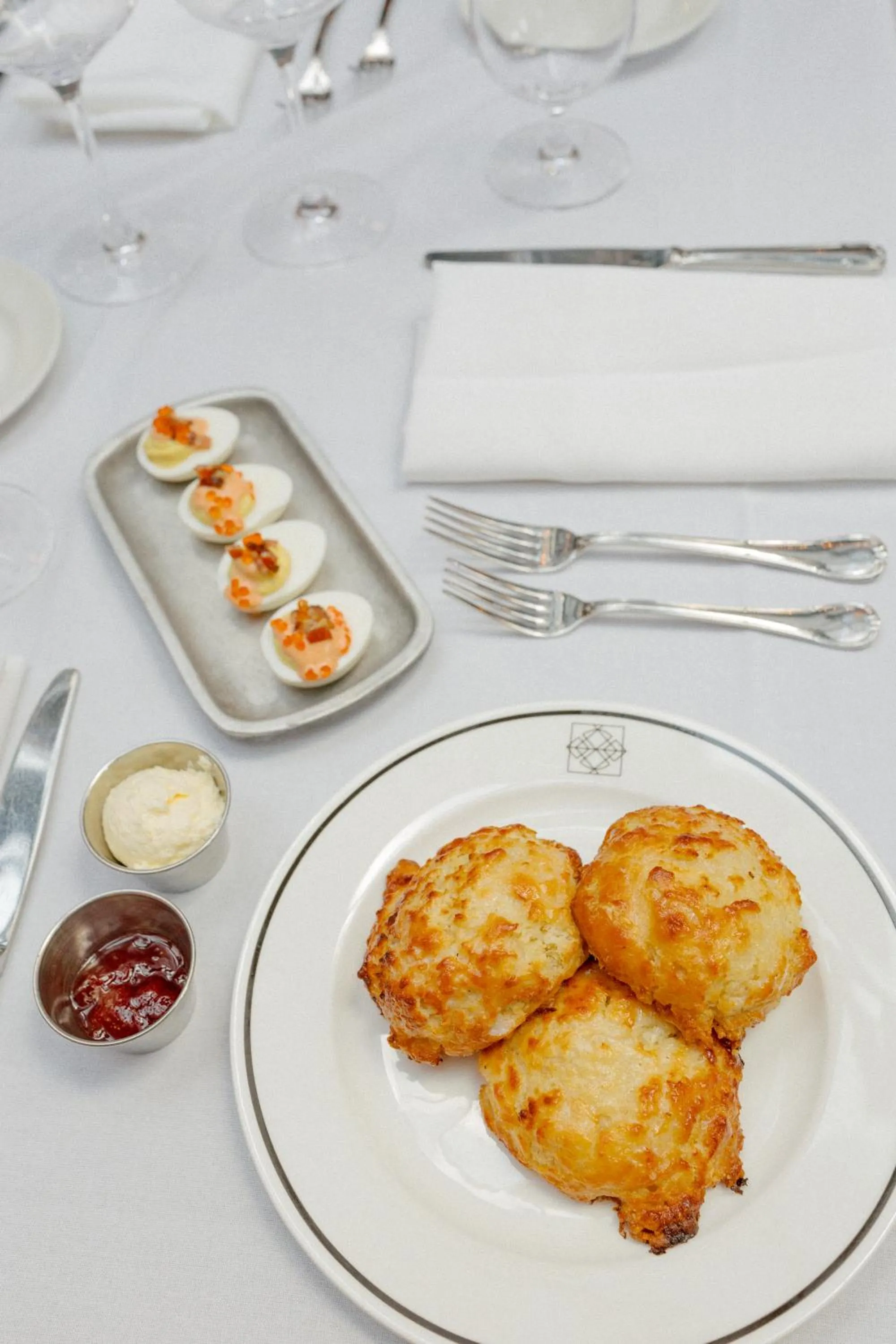 Breakfast in Hotel Distil, Autograph Collection