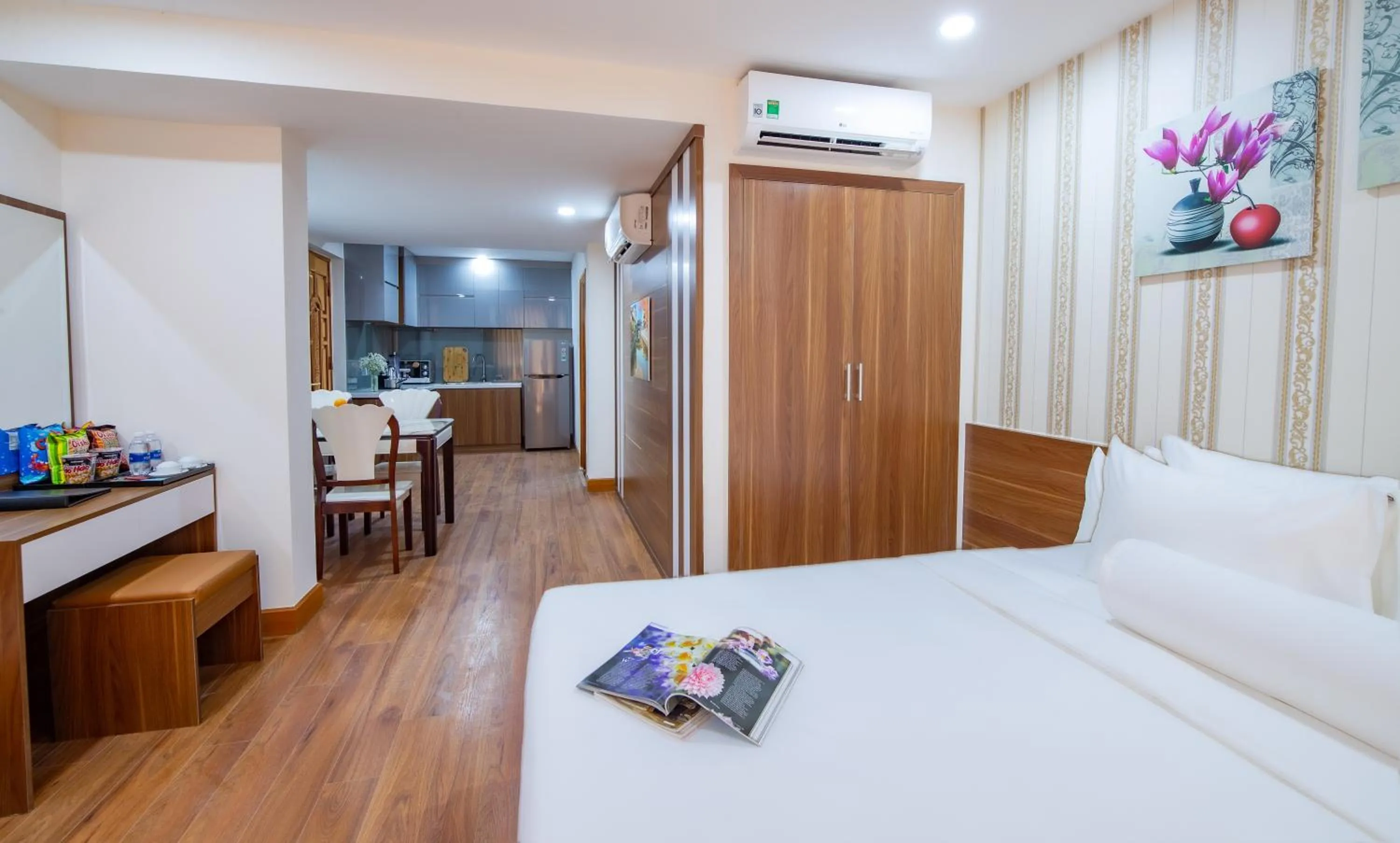 Bed in Rest Hotel & Apartment