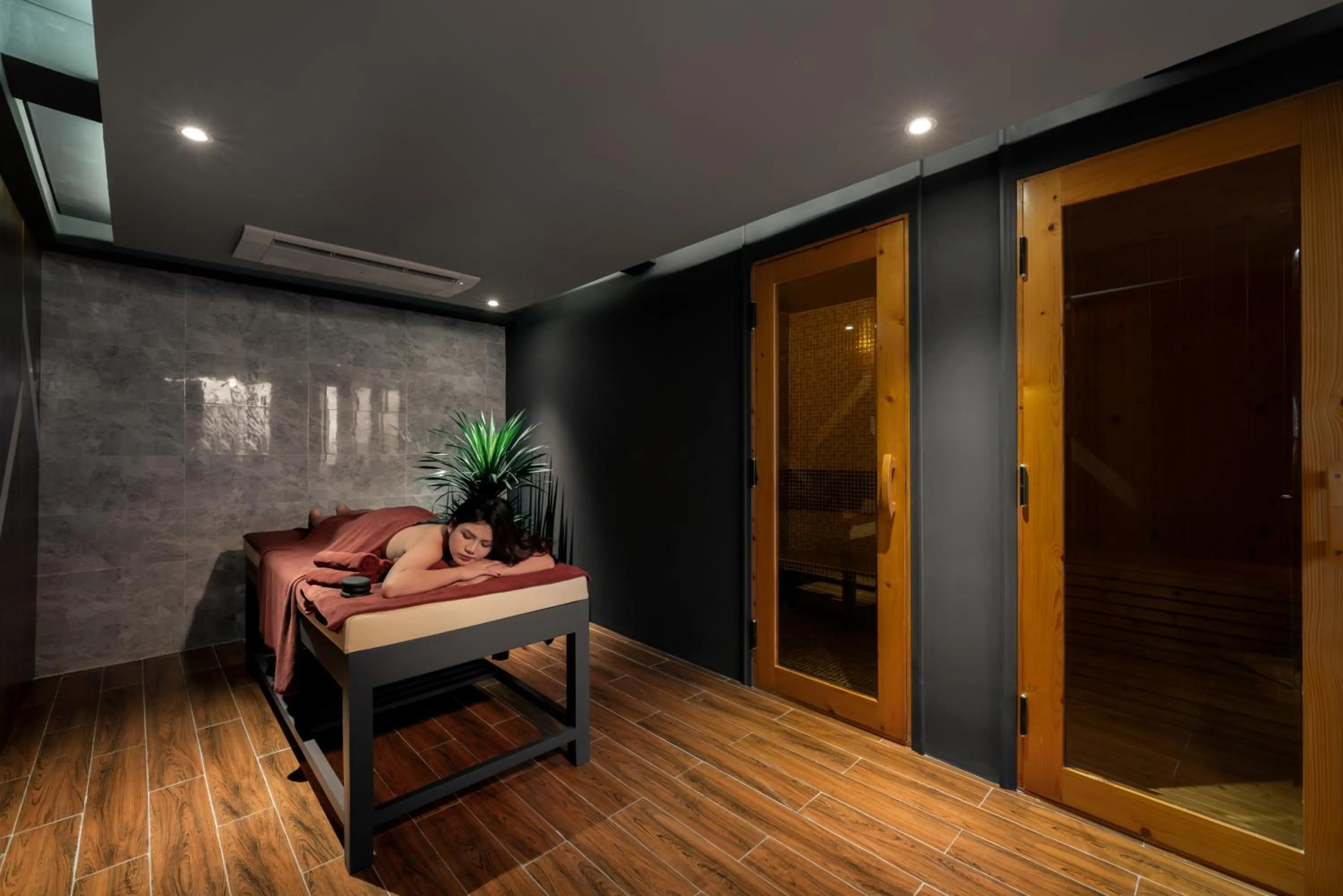 Massage in Rest Hotel & Apartment