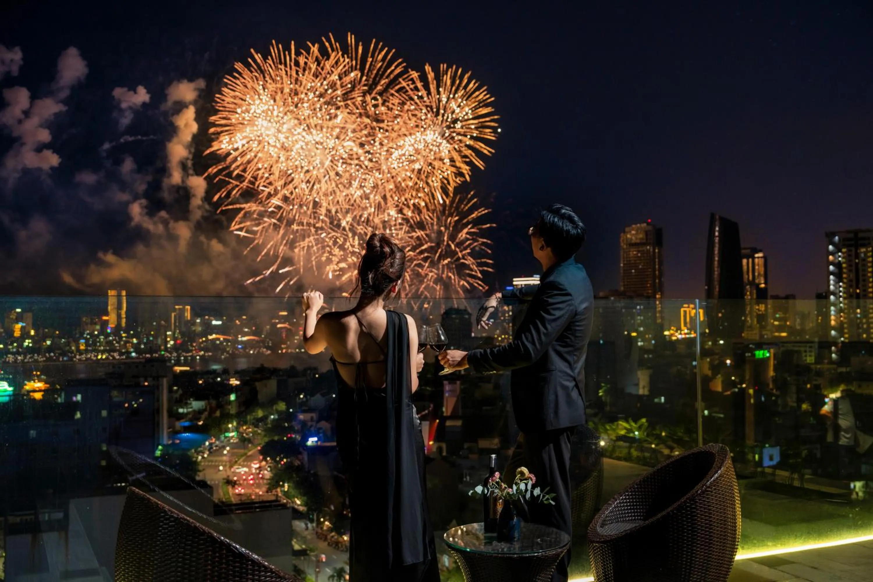 Night in Rest Hotel & Apartment