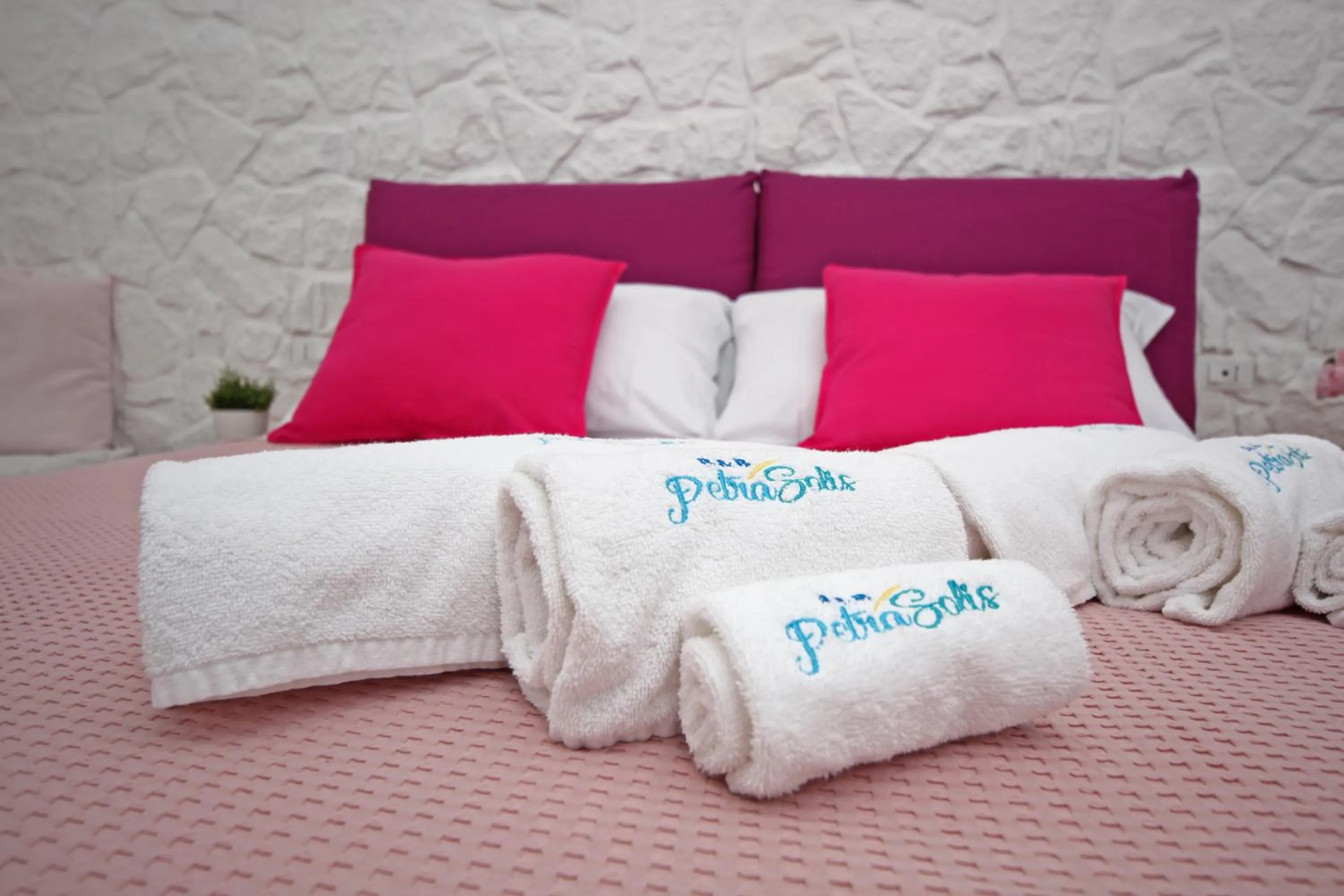 Bed in Petra Solis by Jdvacanze