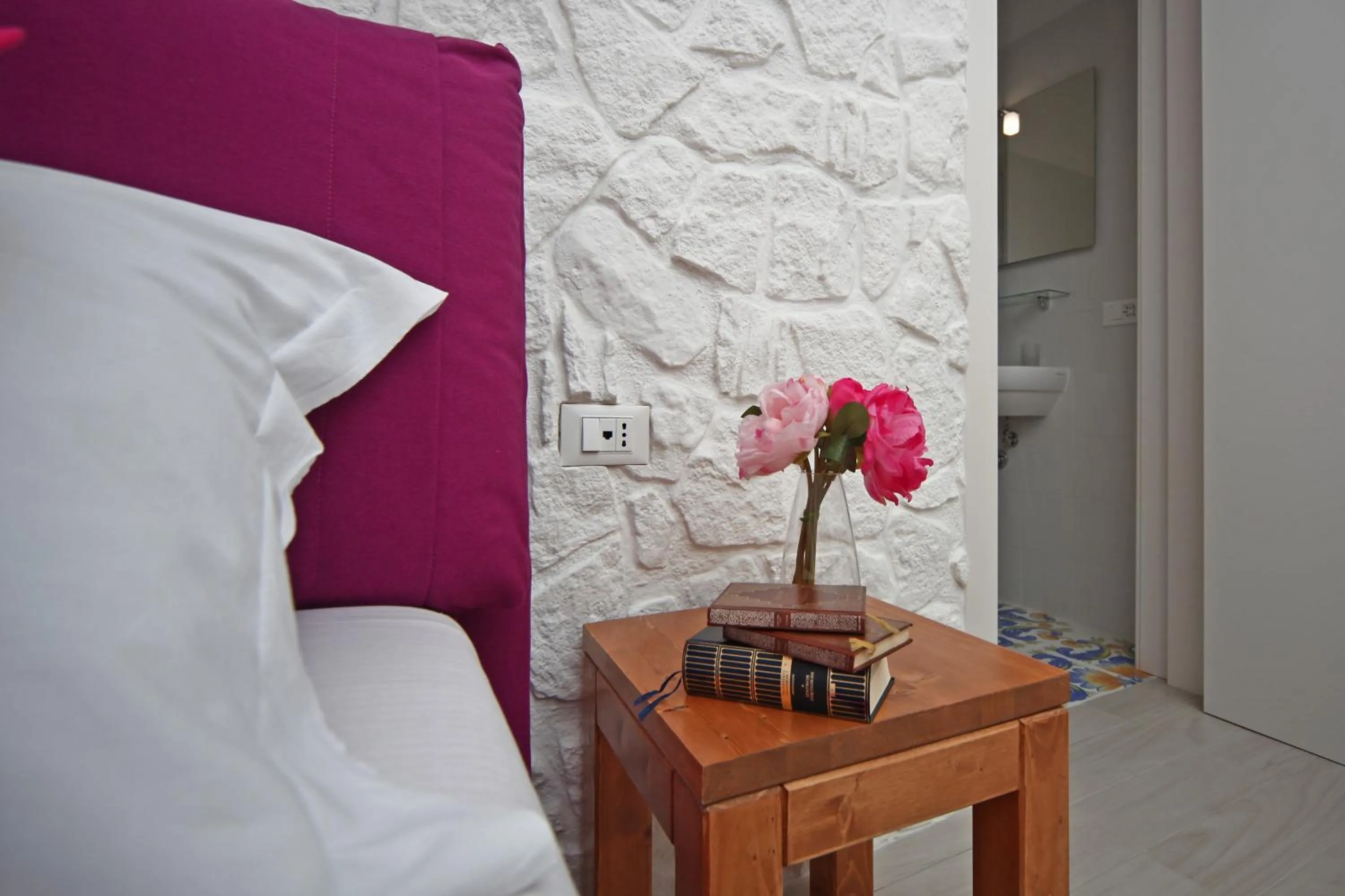 Decorative detail, Bed in Petra Solis by Jdvacanze