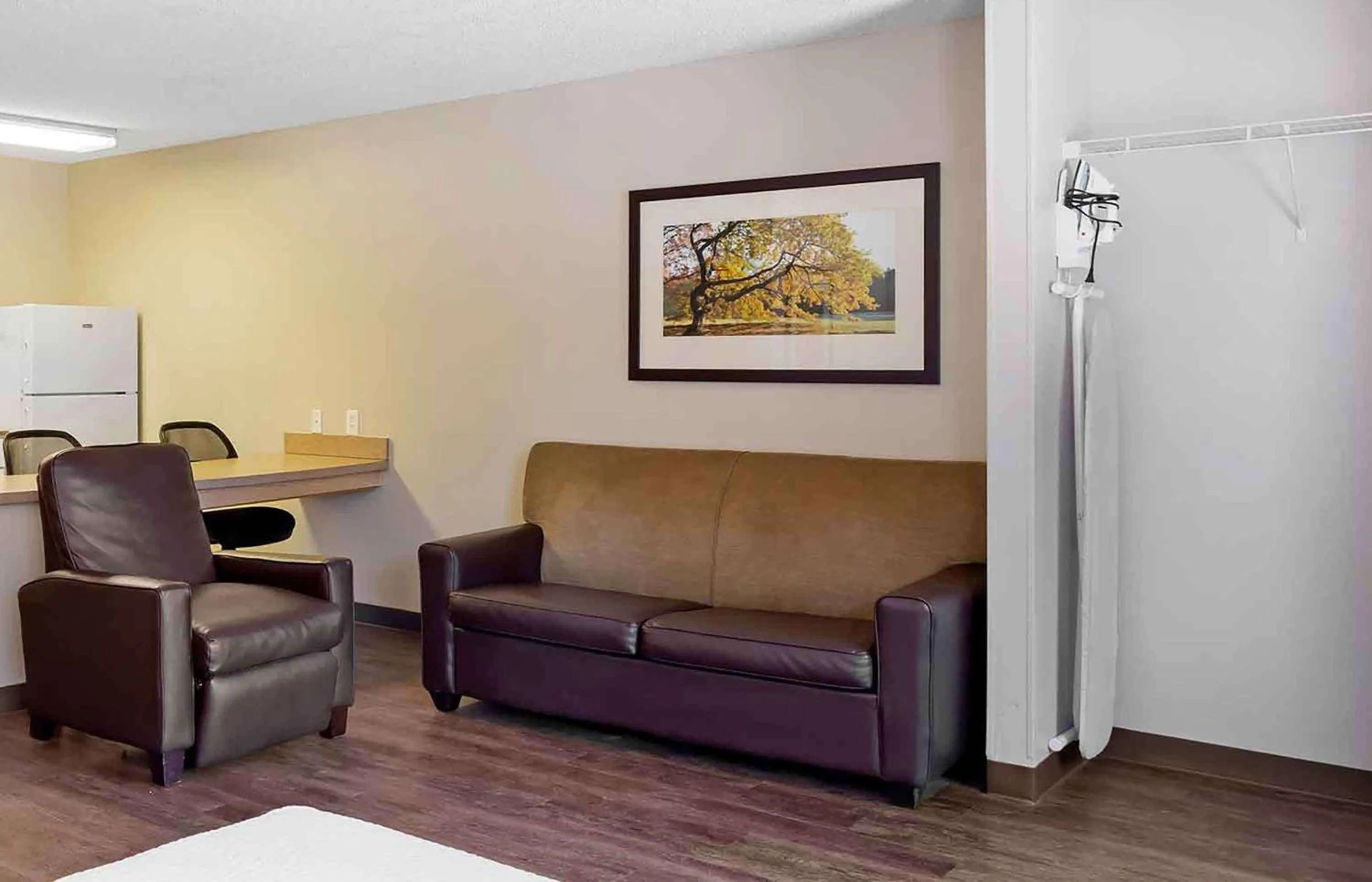 Bedroom in Extended Stay America Suites - Houston - Katy Freeway - Energy Corridor