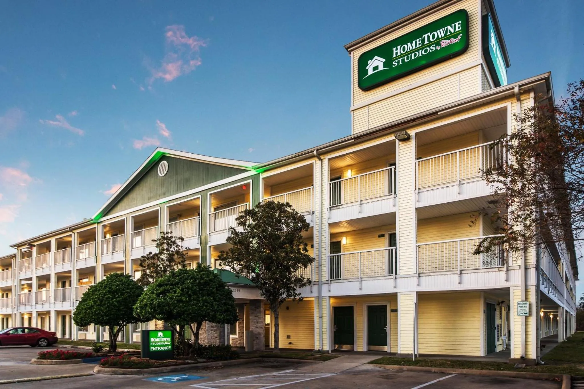 Property building in HomeTowne Studios by Red Roof Houston - West Oaks - Energy Corridor