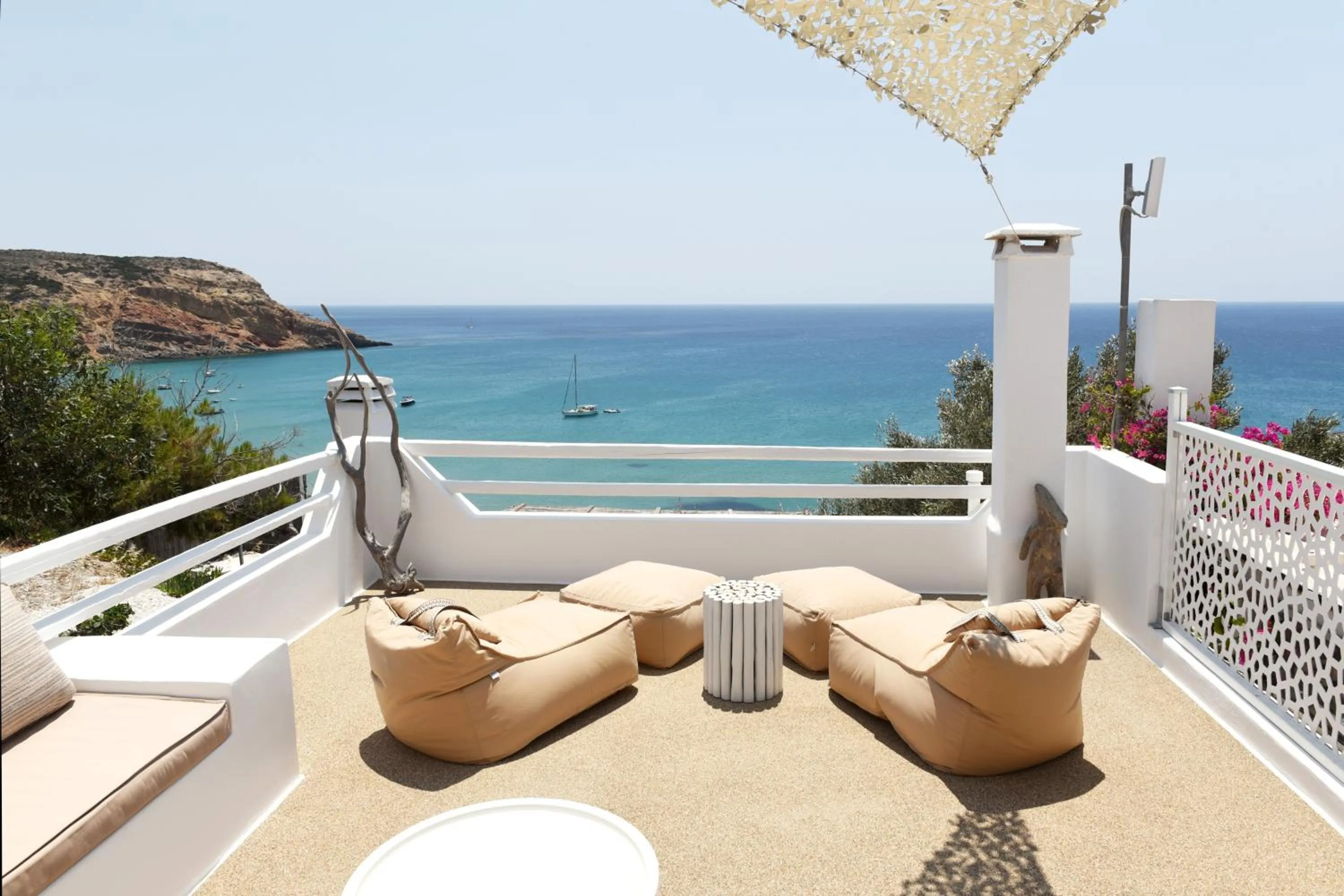 Giourgas Studios & Apartments