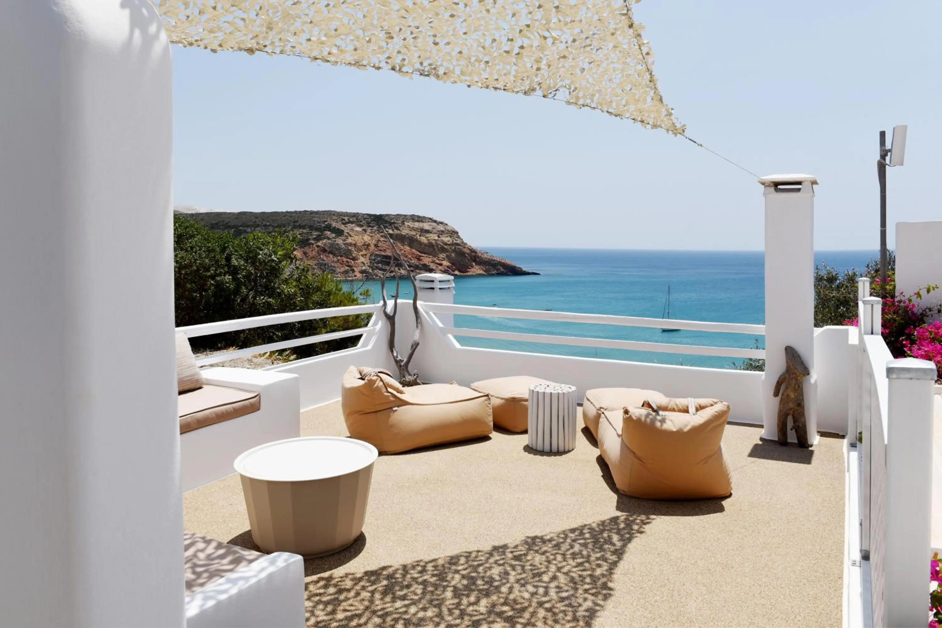 Giourgas Studios & Apartments