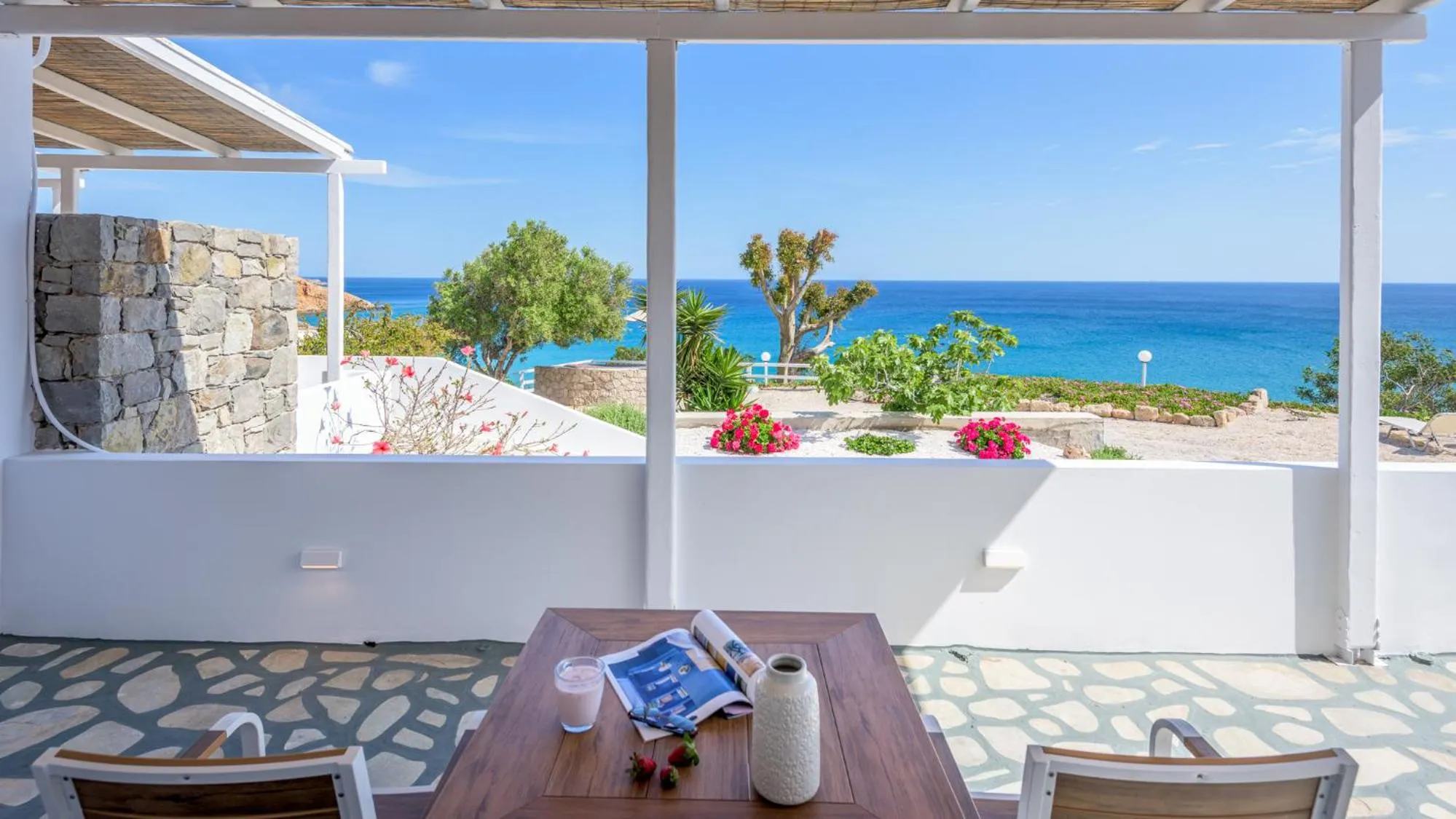 Giourgas Studios & Apartments