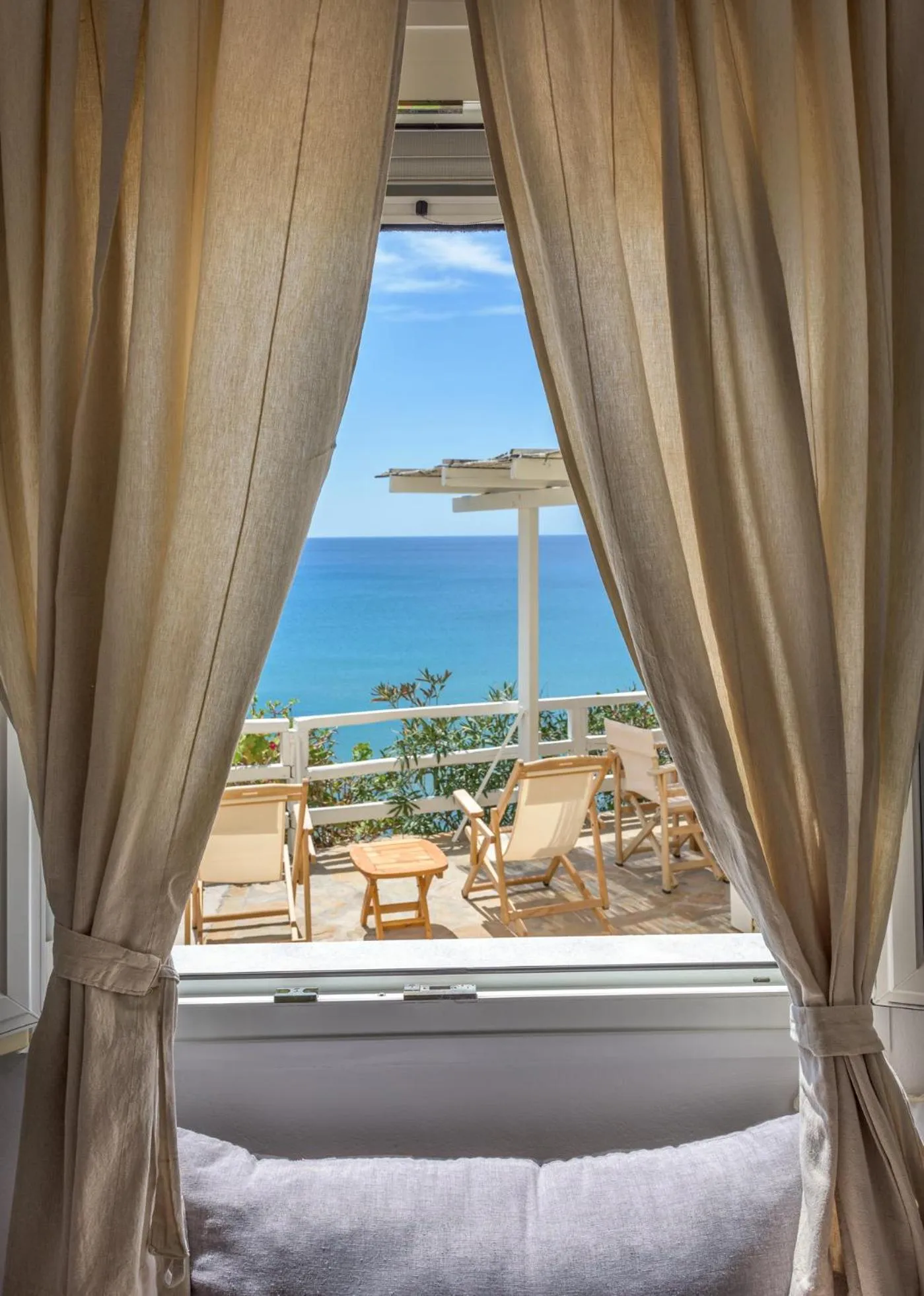 Giourgas Studios & Apartments