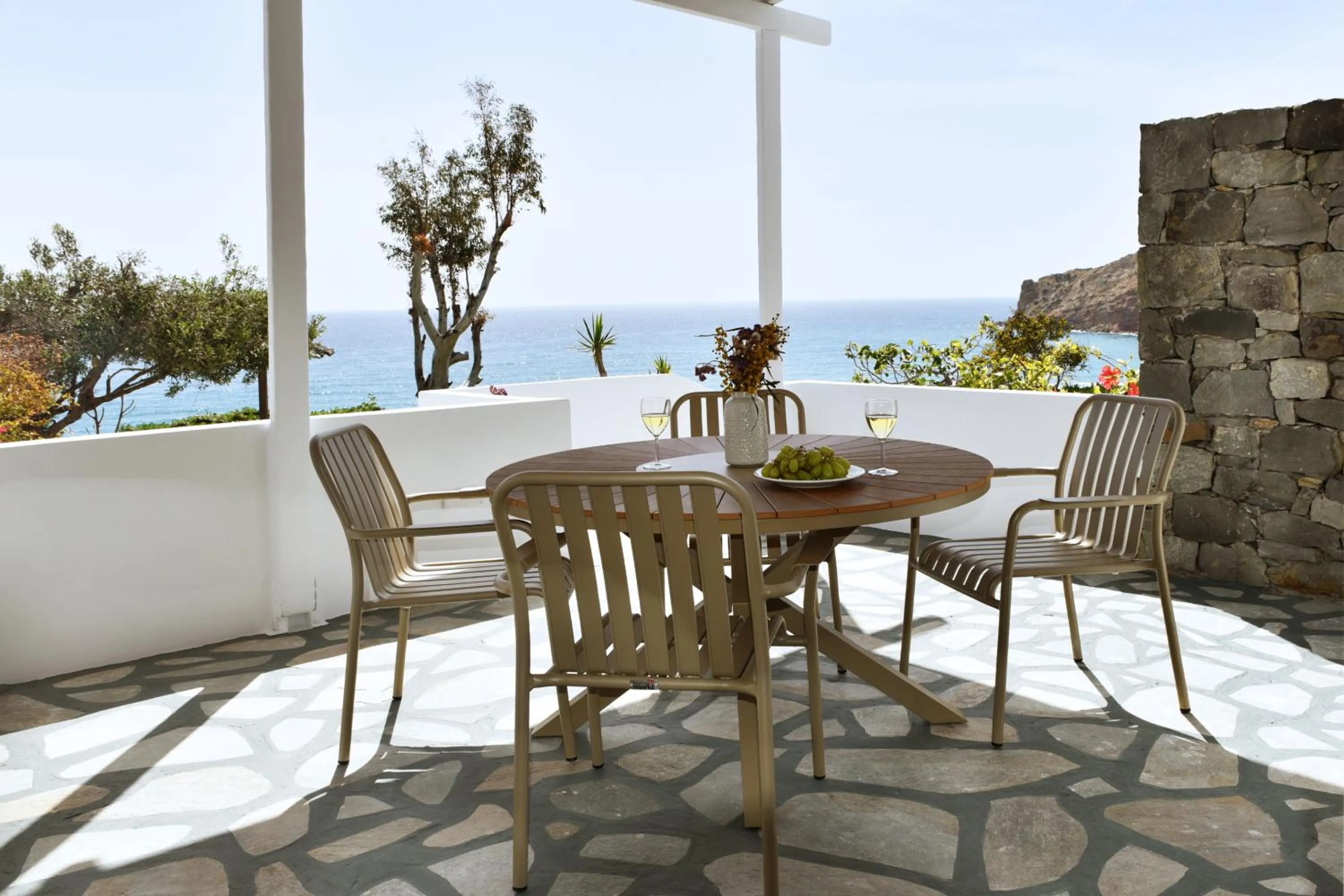 Giourgas Studios & Apartments