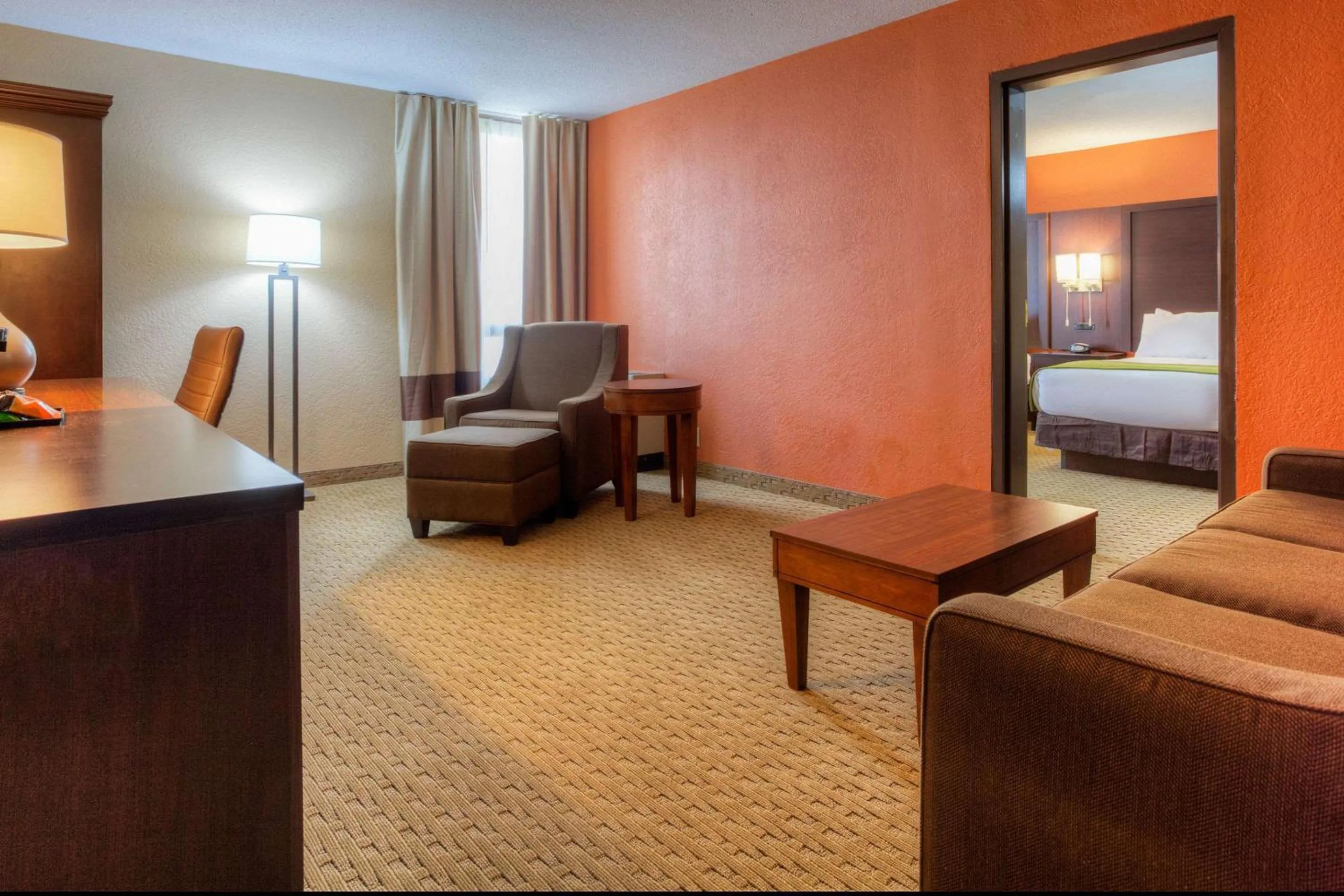 Bedroom, Bed in Comfort Inn & Suites Evansville Airport