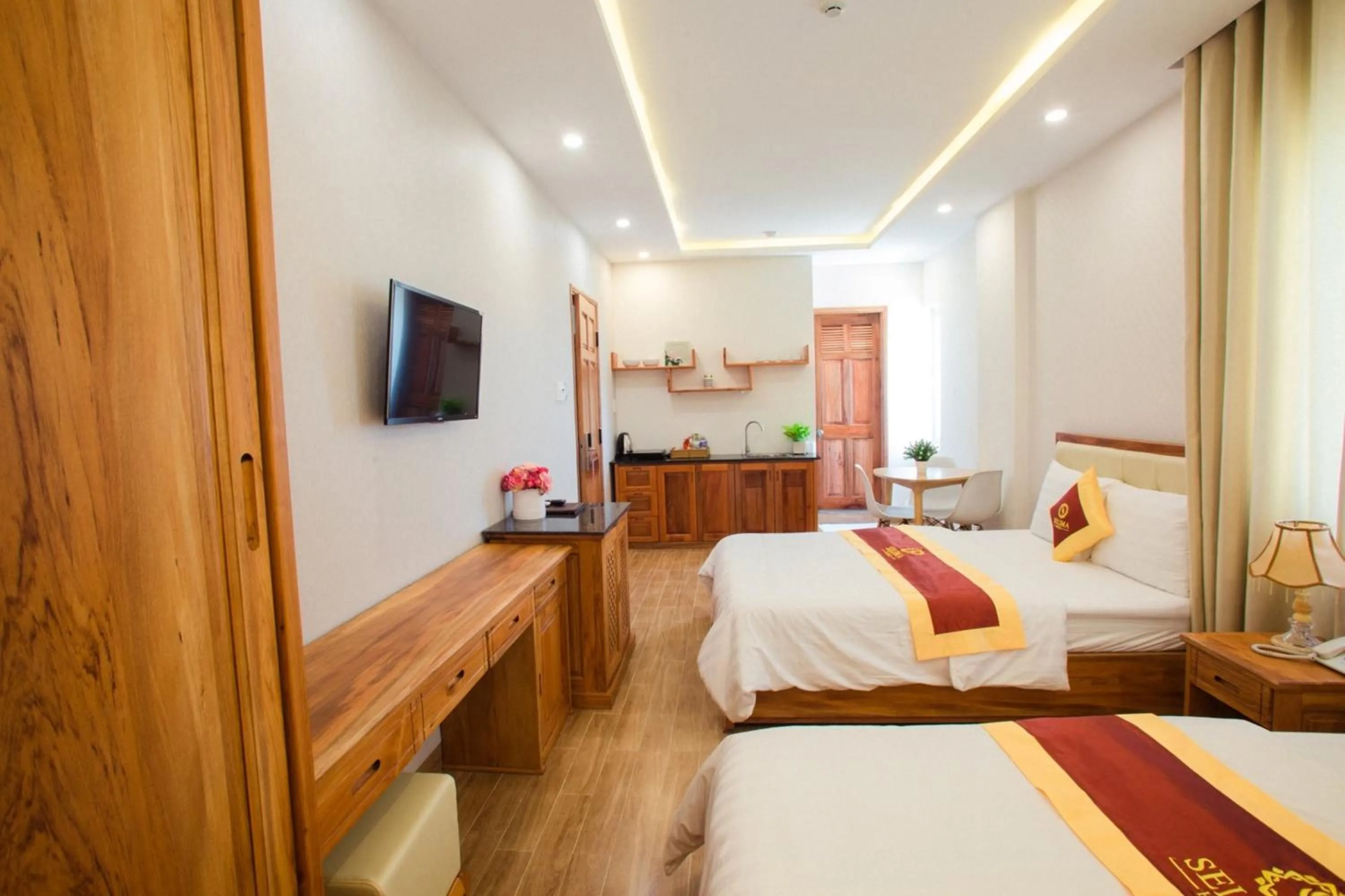 Photo of the whole room, Bed in Selima Hotel