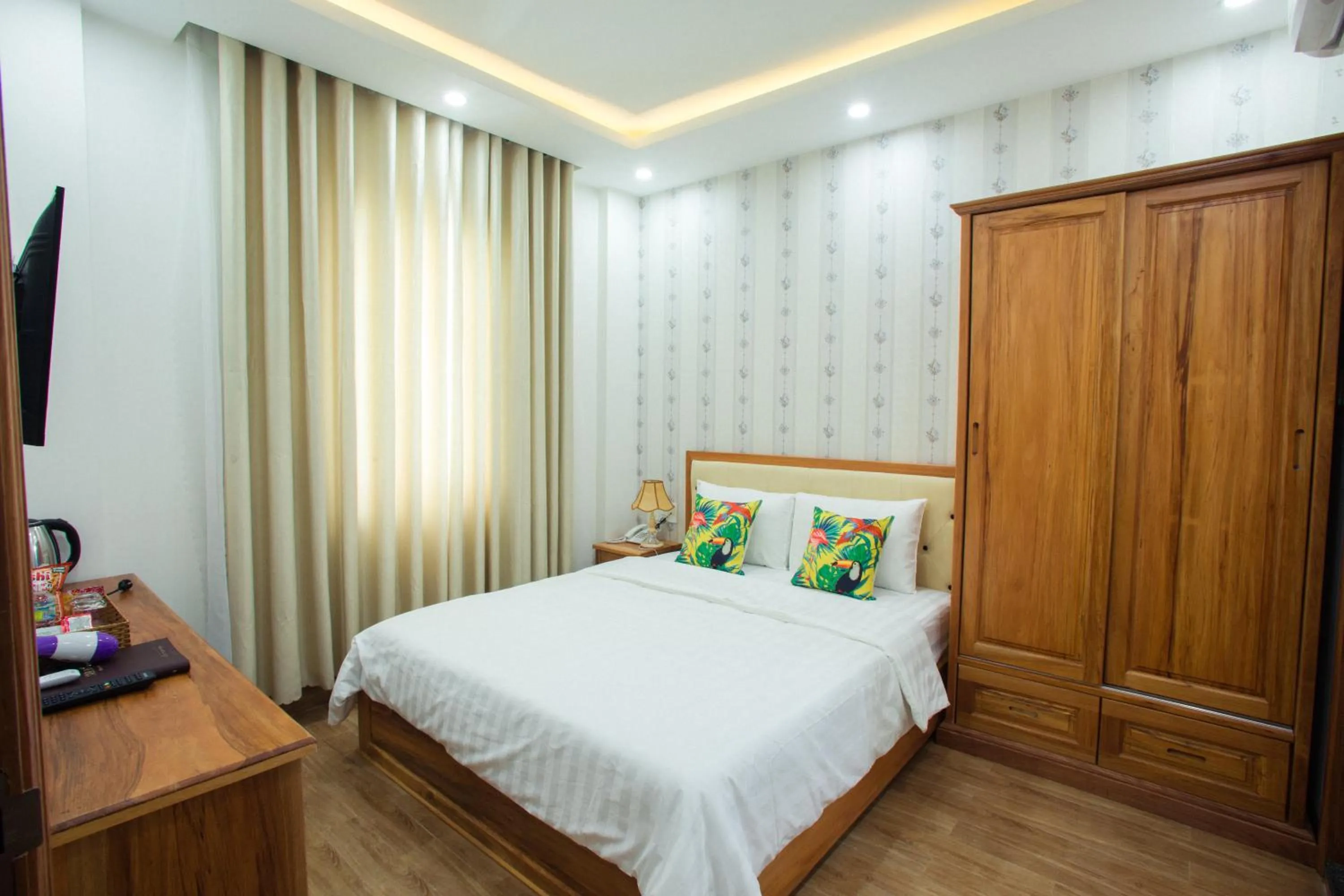 Bedroom, Bed in Selima Hotel