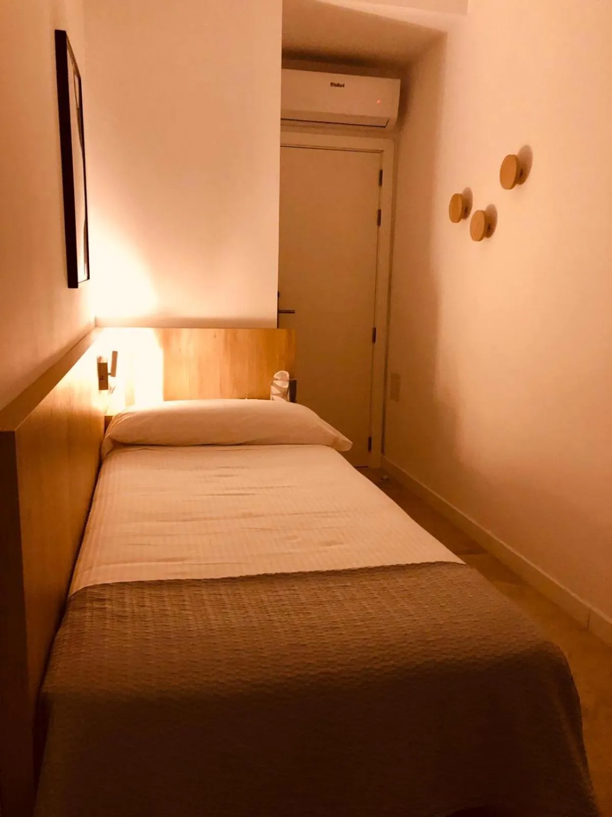 Bed in Hotel Victori