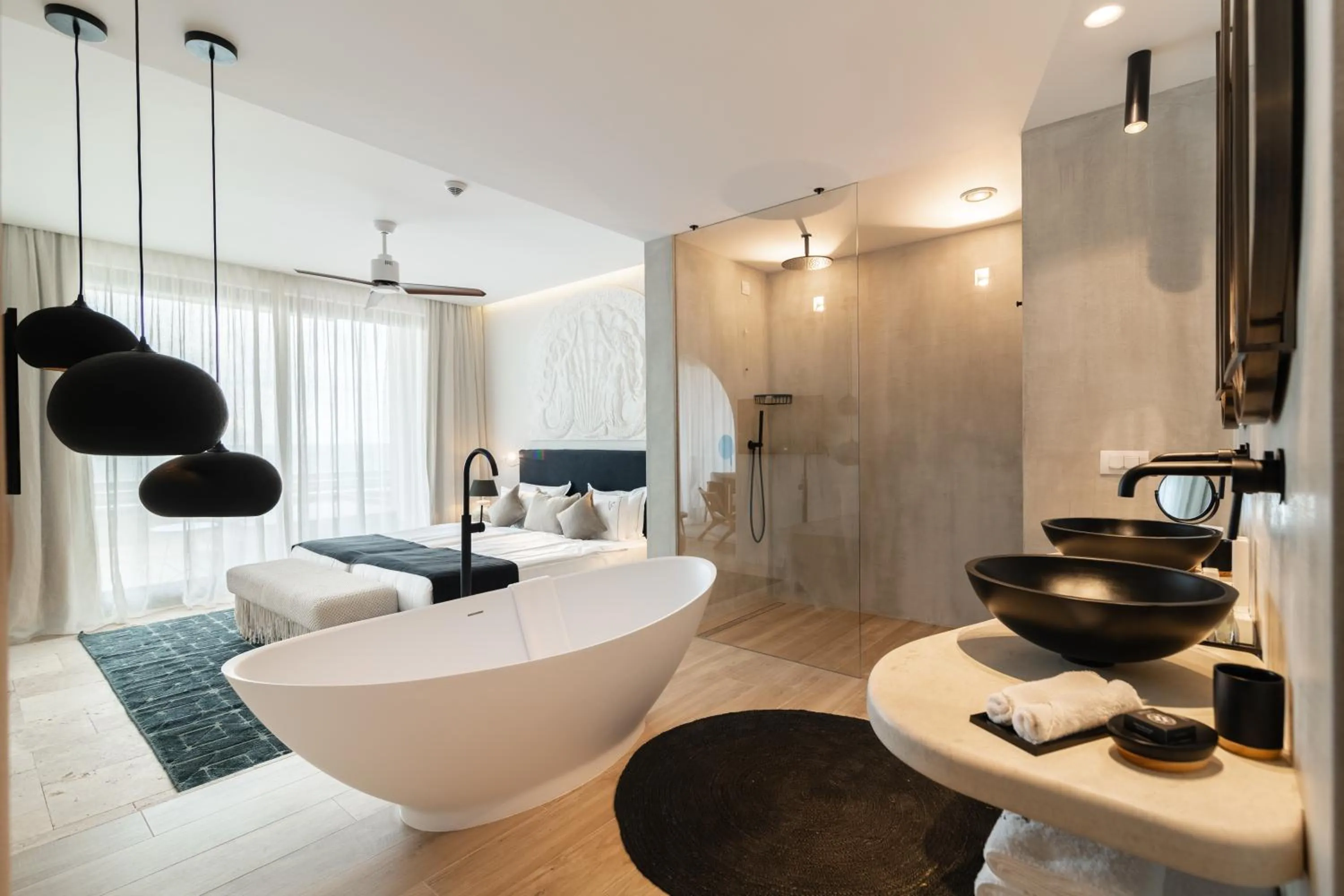 Bed in Villa Chinka by Astor Garden Hotel - Adults Only