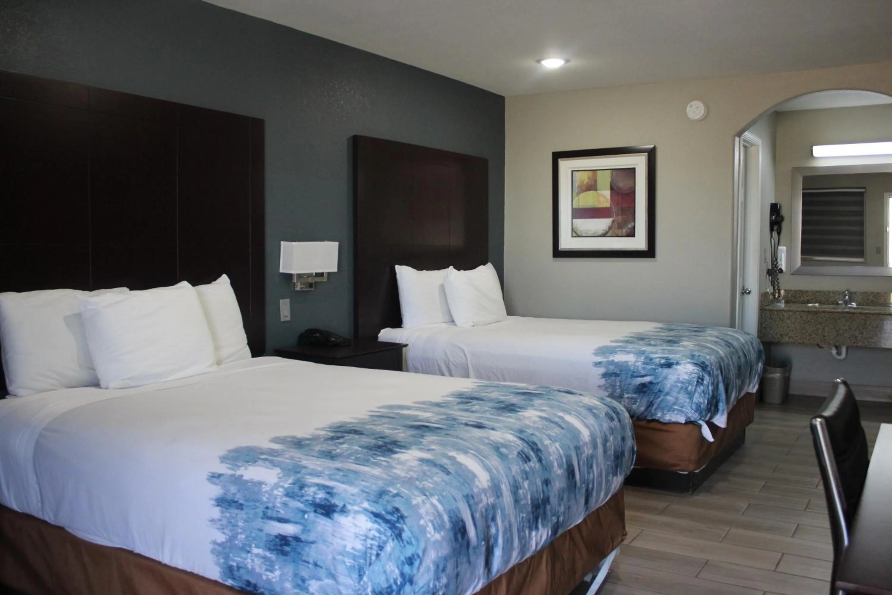 Bed in Cotulla Executive Inn