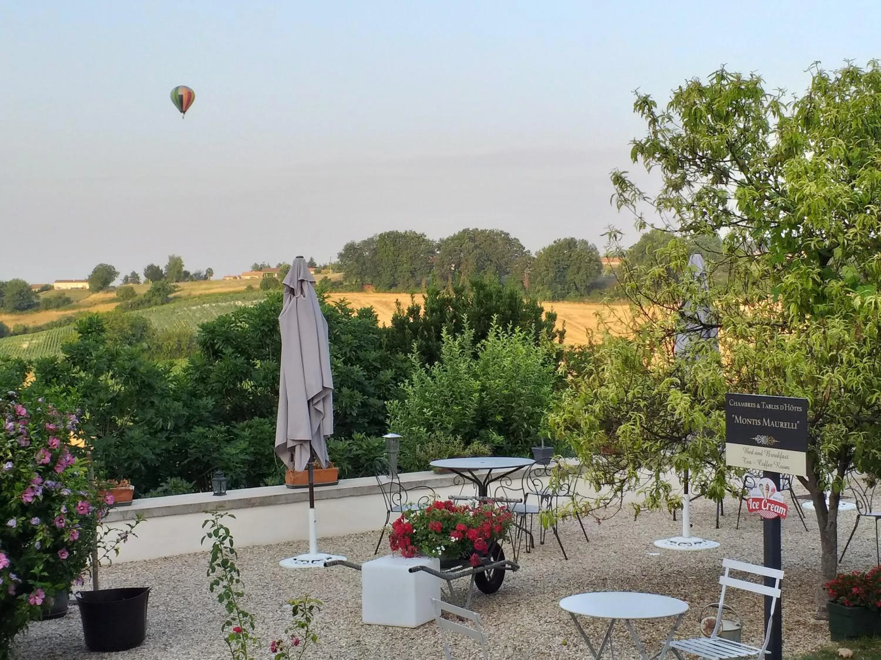 Garden view in MONTISMAURELLI