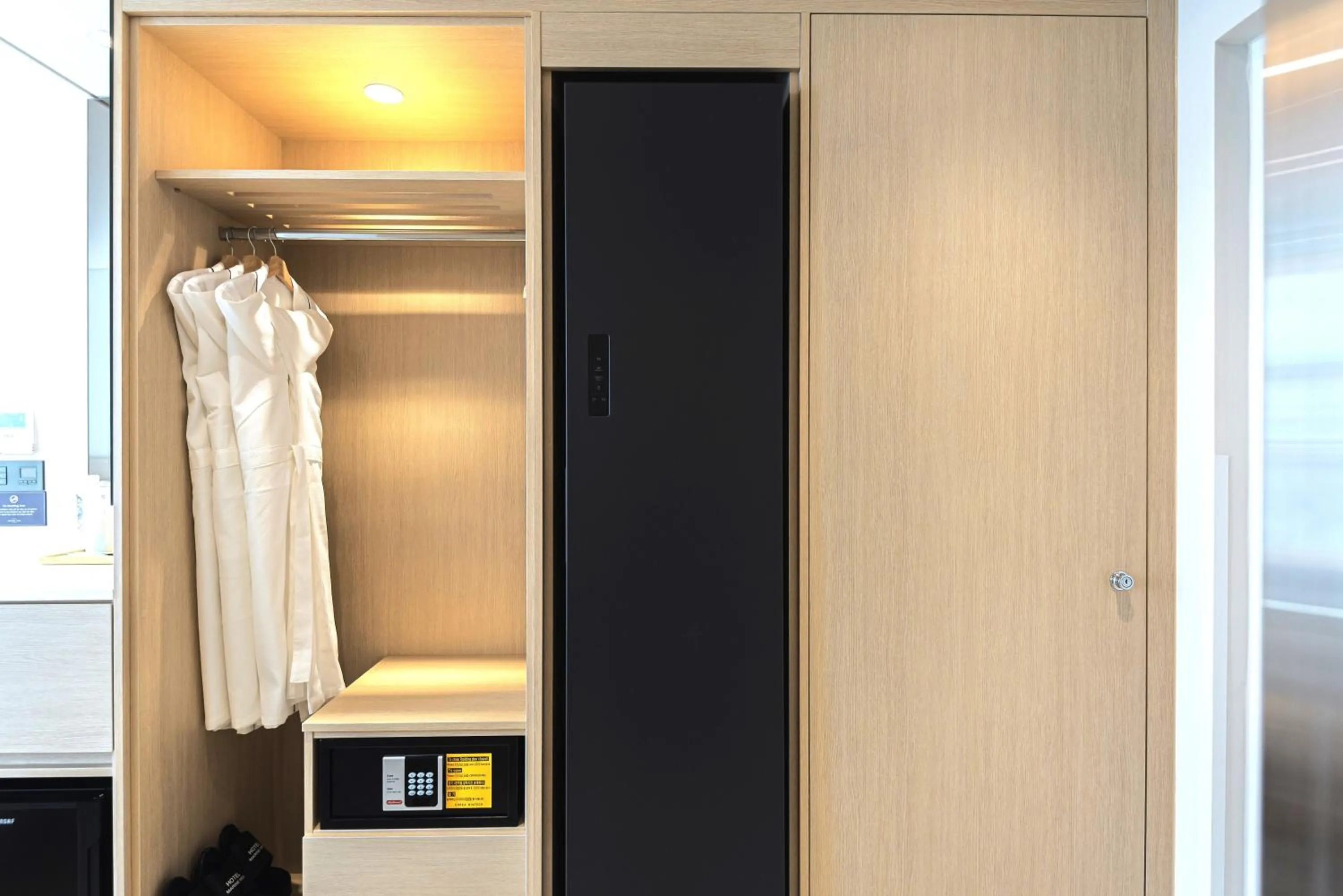 wardrobe in Hotel Marine view