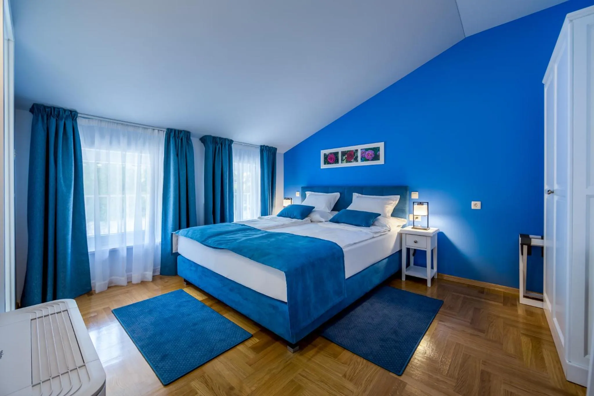 Photo of the whole room, Bed in Hotel Domino