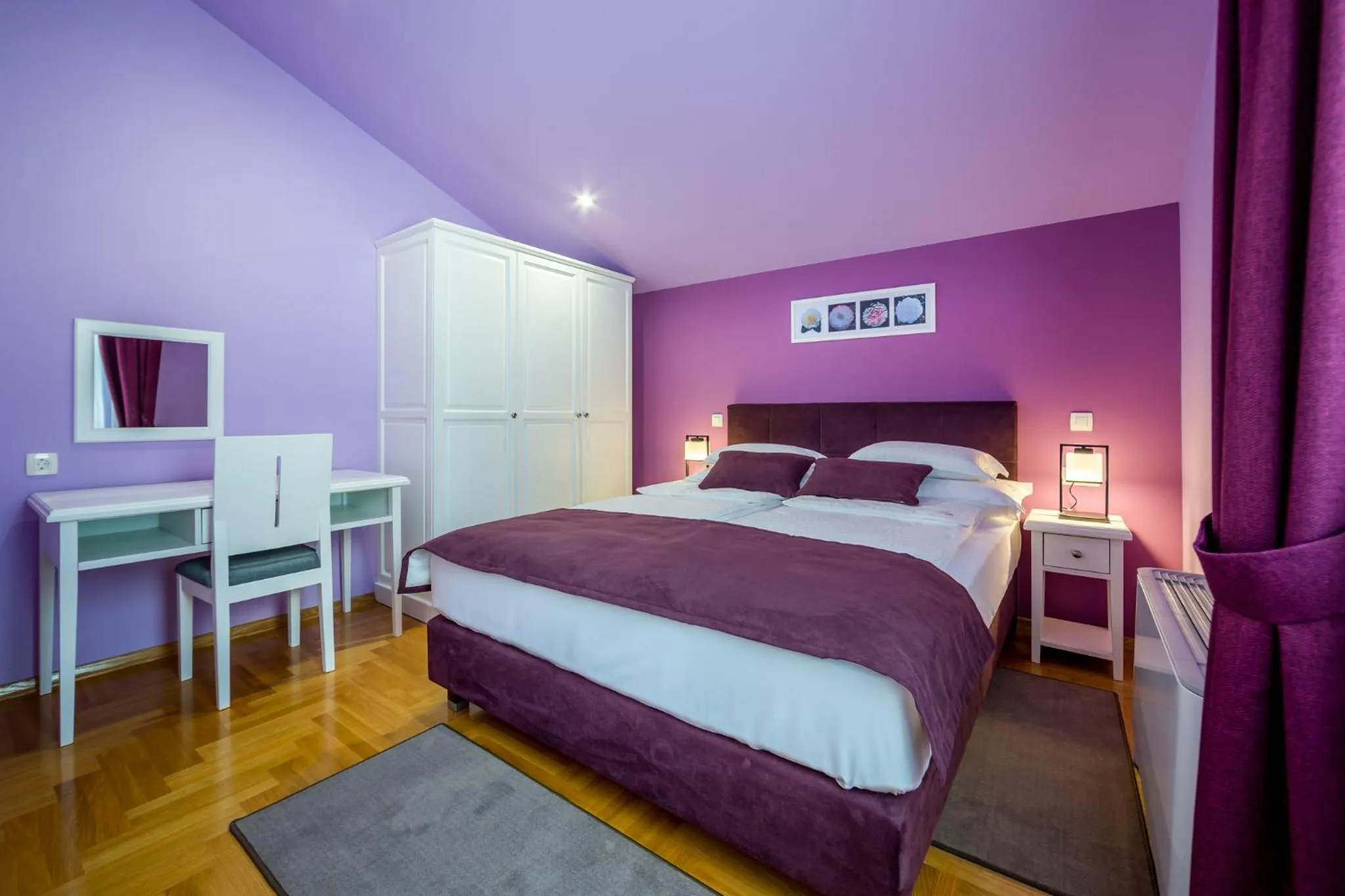 Bedroom, Bed in Hotel Domino