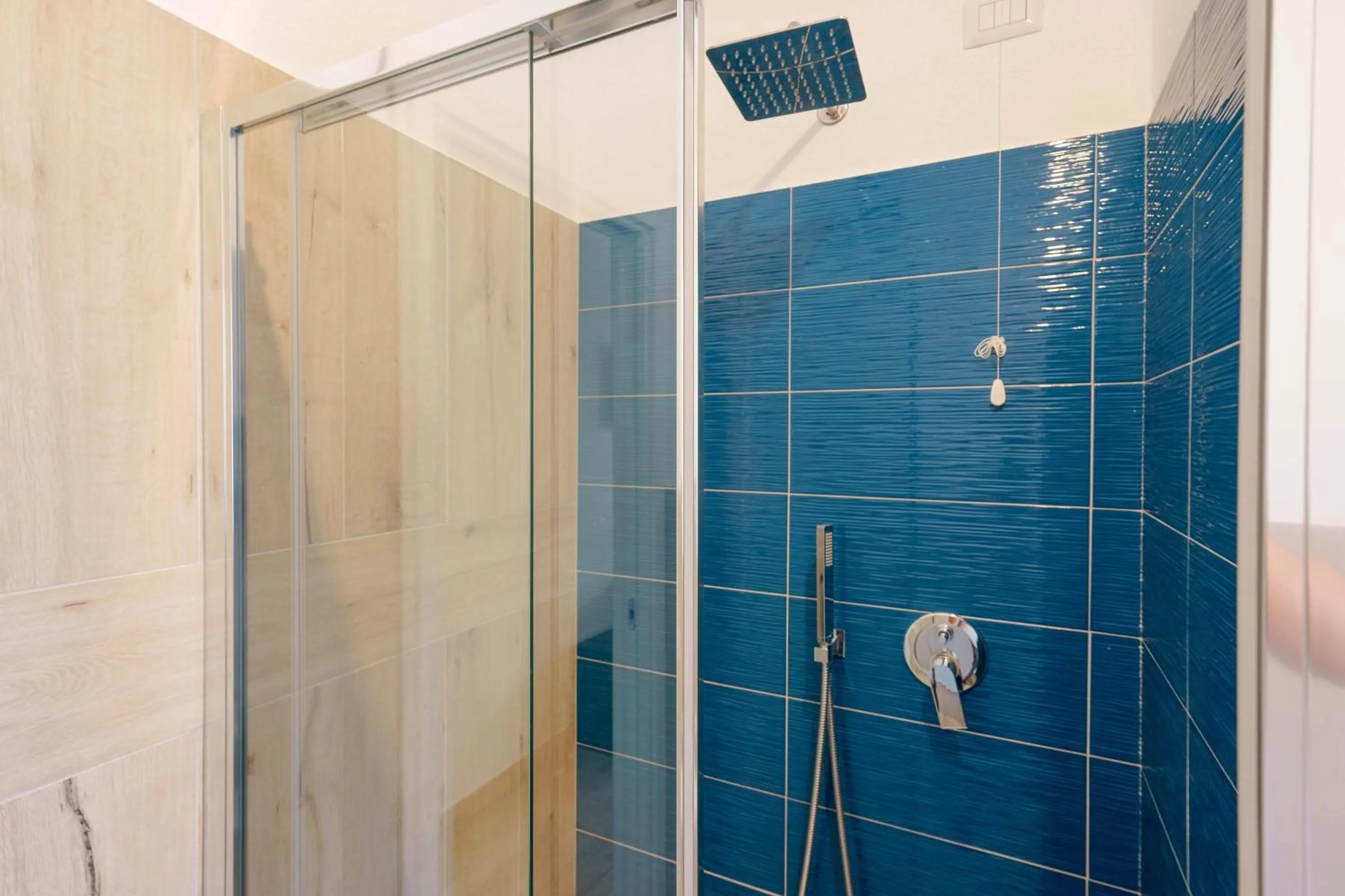 Shower in Domo Green House