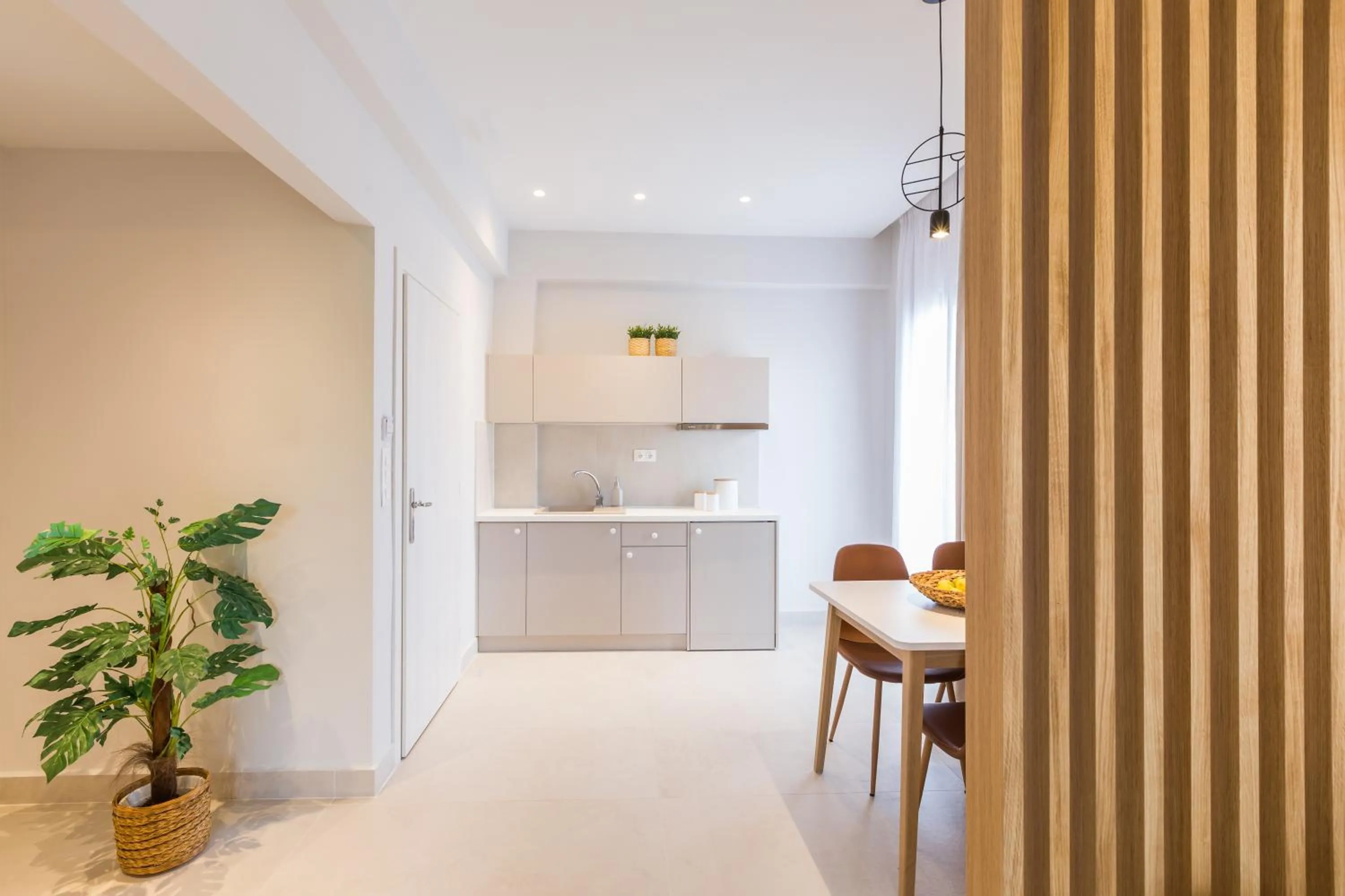 Kitchen or kitchenette in Calmare suites