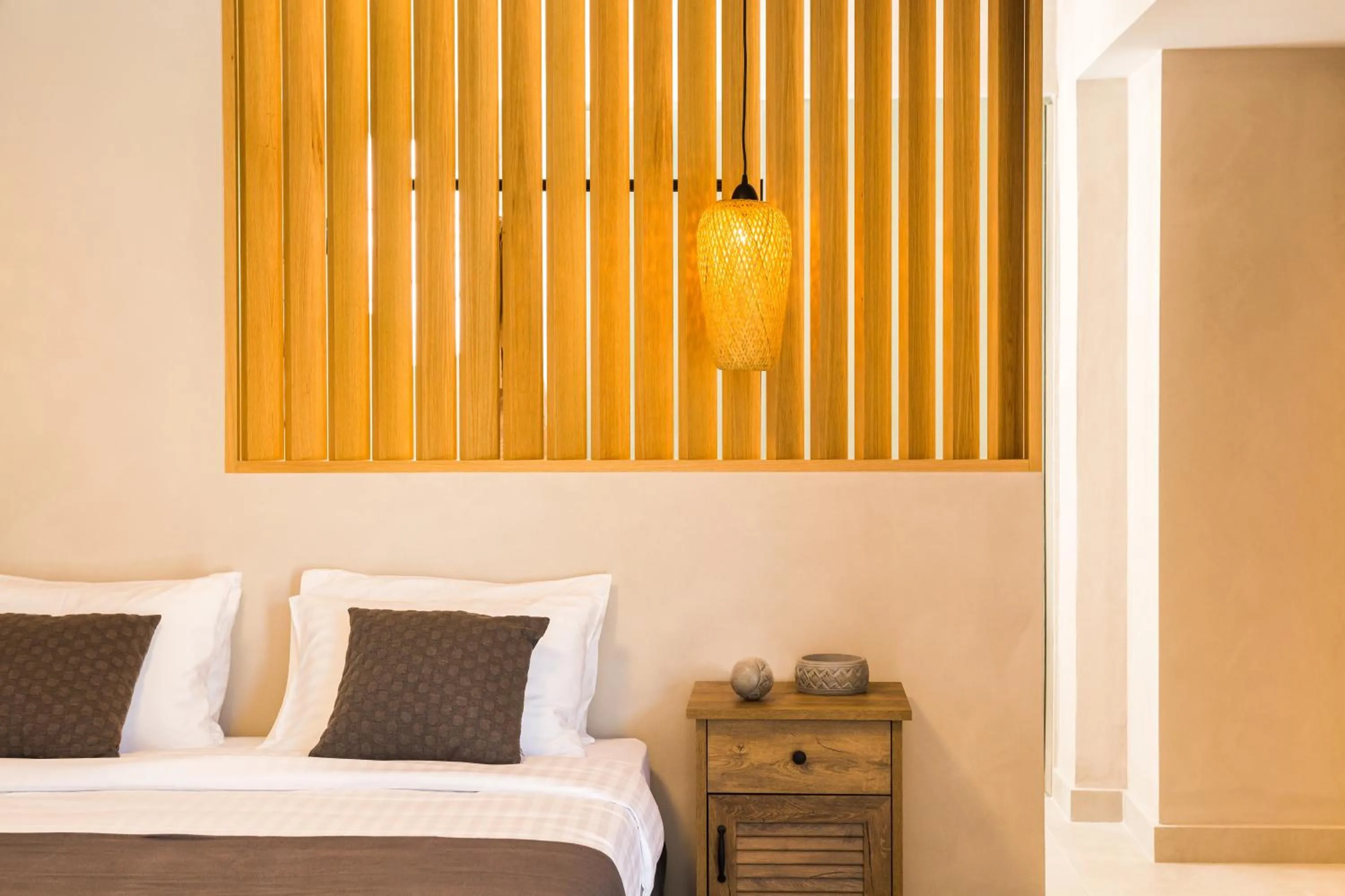 Bed in Calmare suites