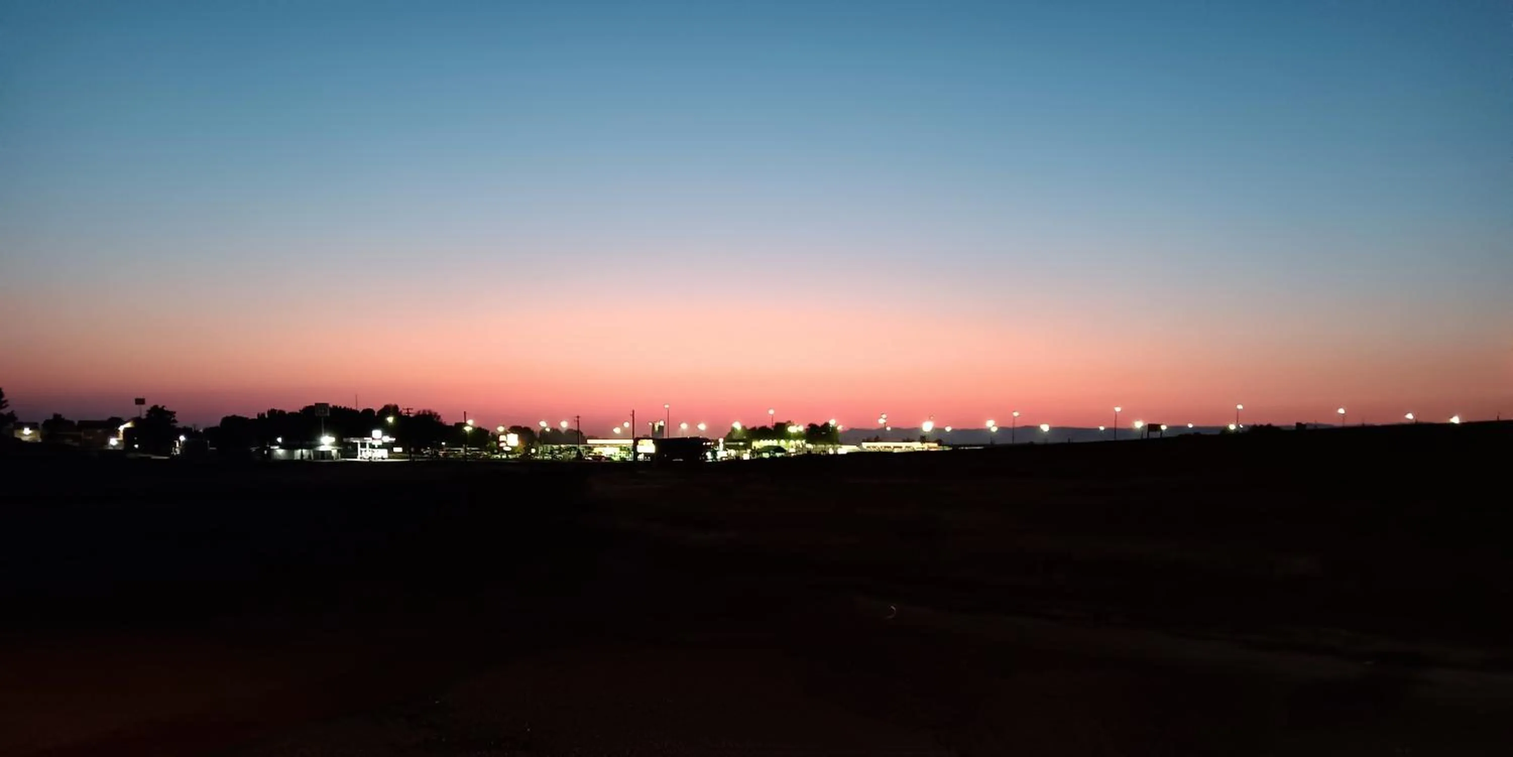 Sunset in Amber Inn Motel