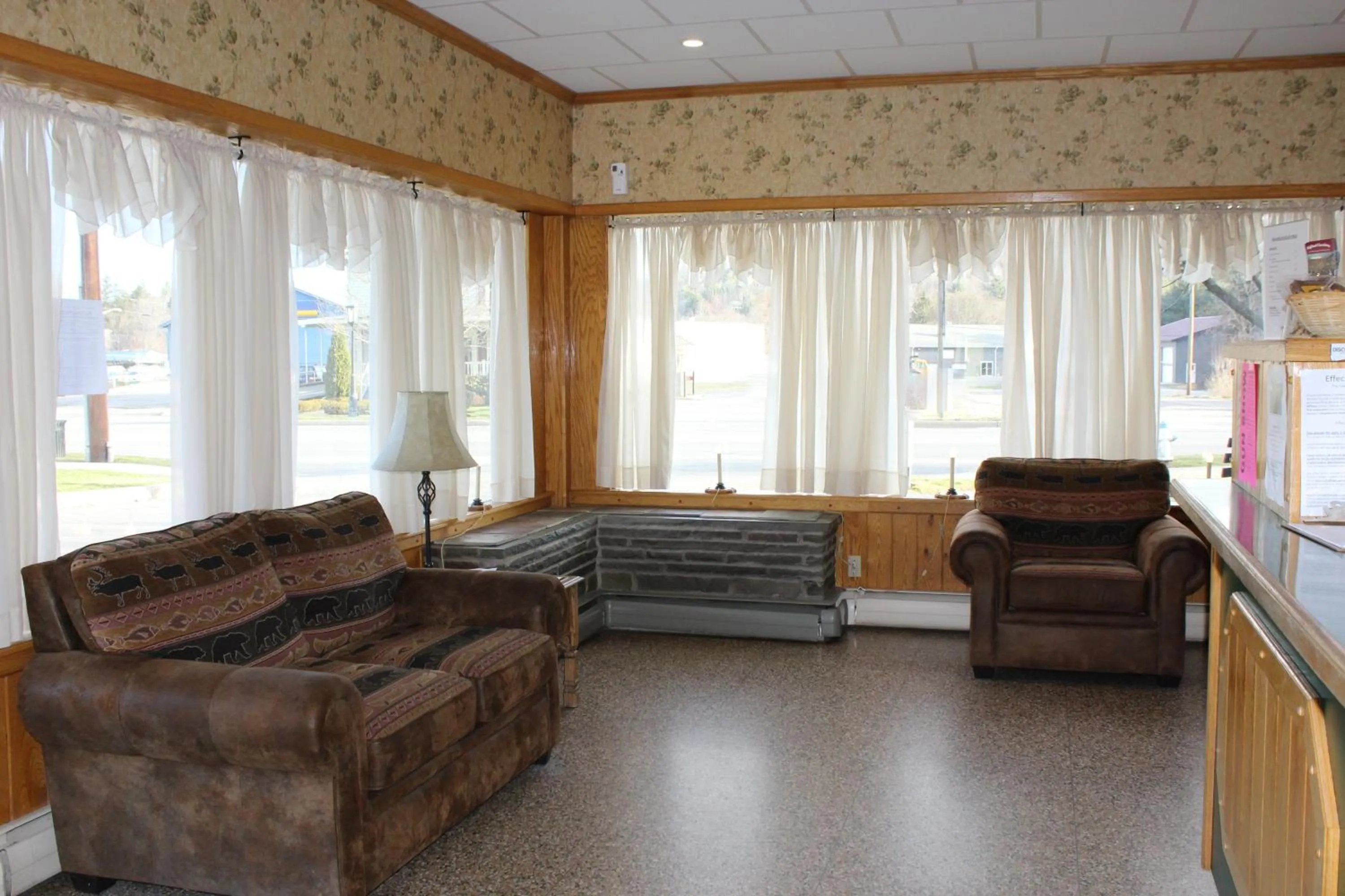 Lobby or reception in Canyon Motel
