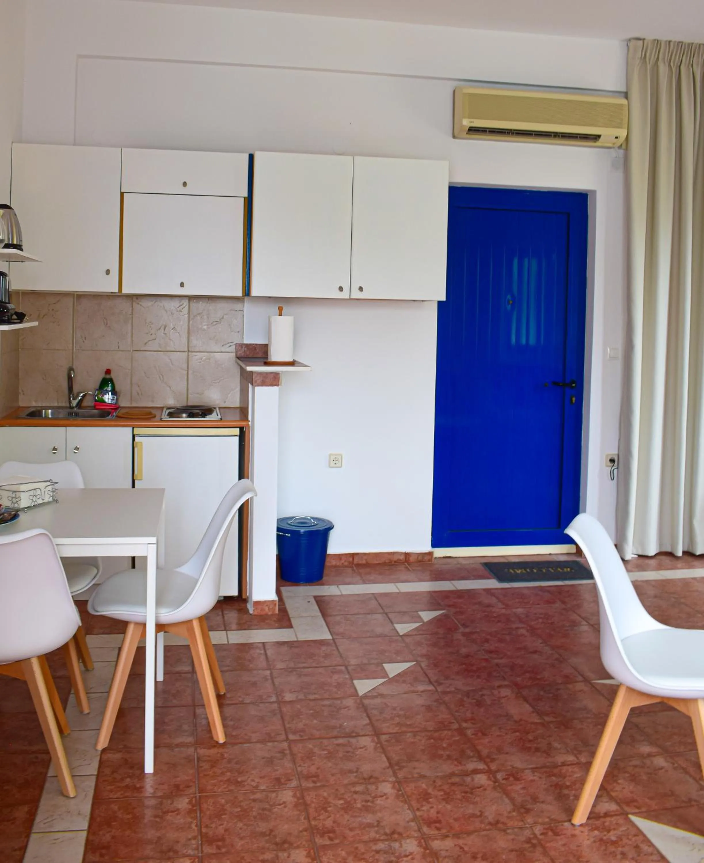 Kitchen or kitchenette in Muses seaside Villas