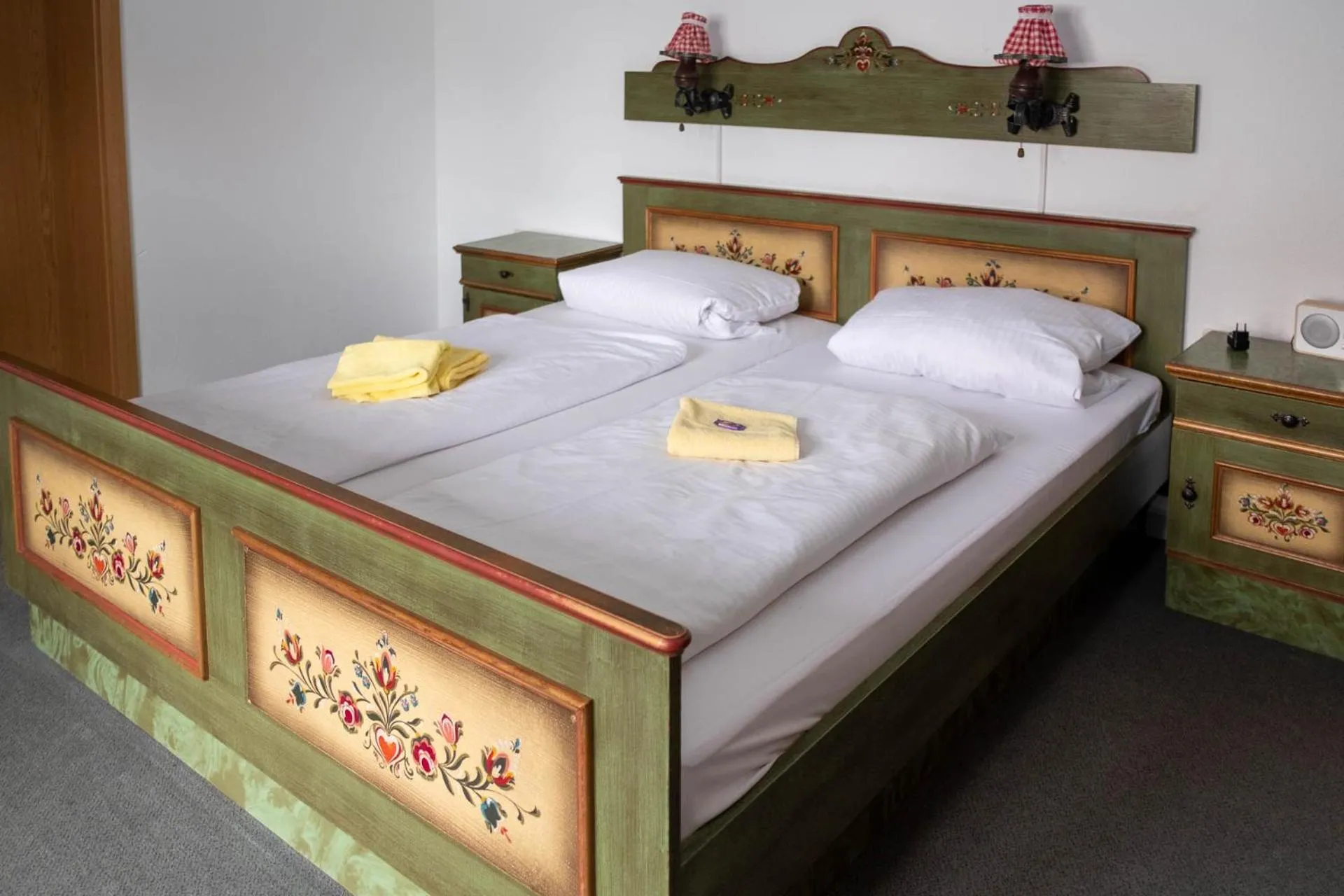 Bed in Ferien vom Ich, Bayerischer Wald, Hotel & Restaurant