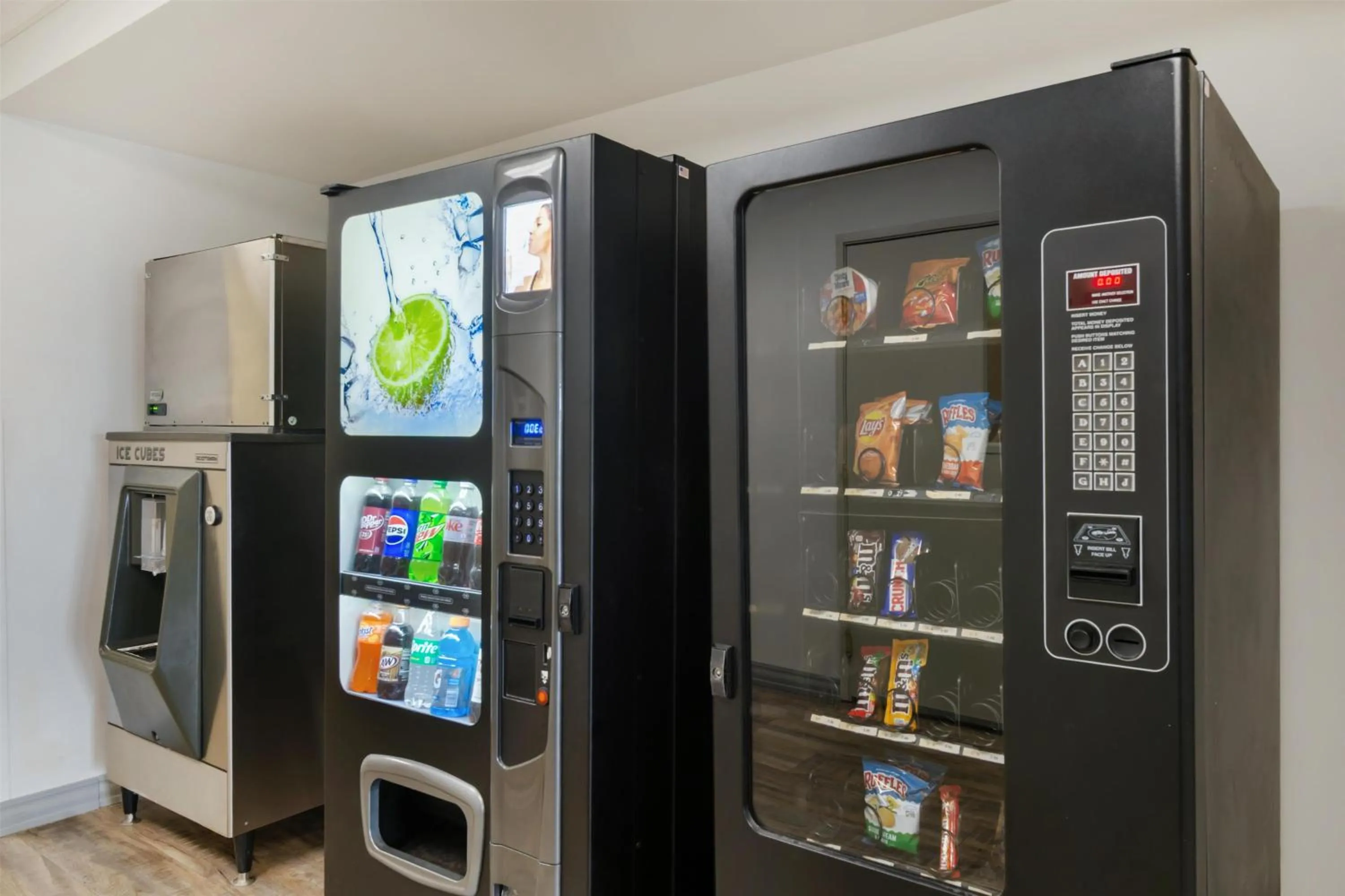 Property building in Best Western Brookfield