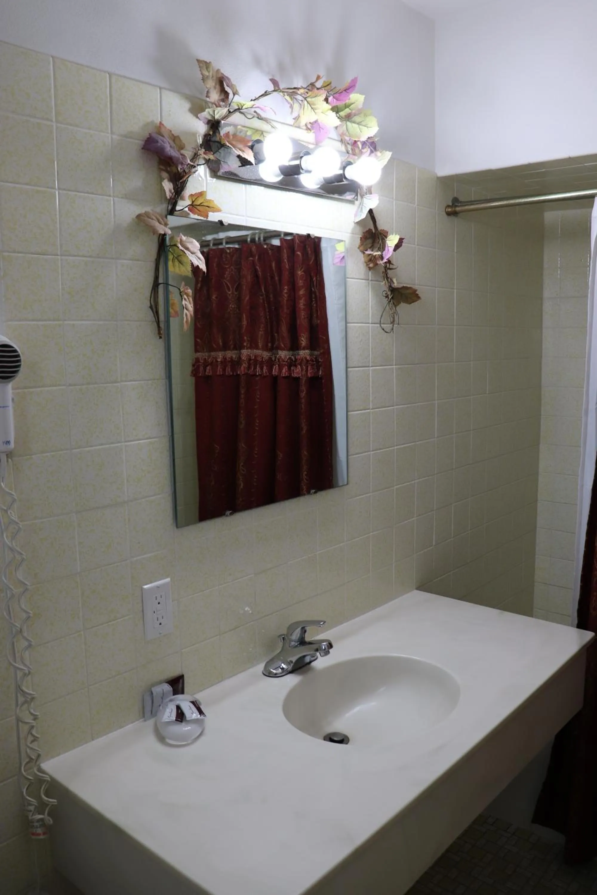 Bathroom in Best Nights Inn - Sparta