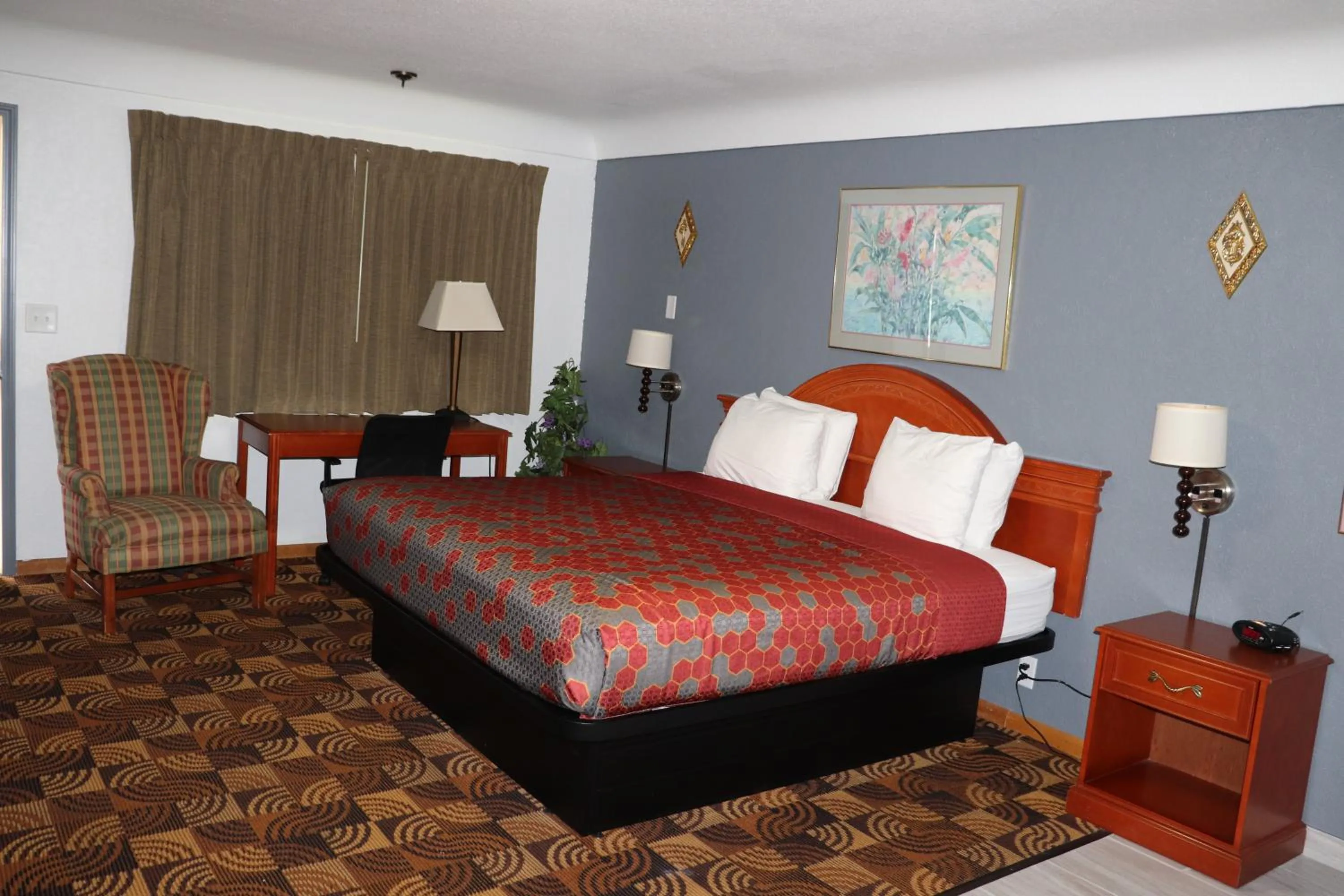 Bedroom, Bed in Best Nights Inn - Sparta