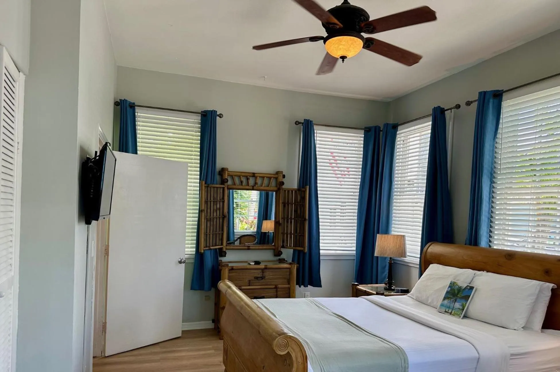 Bed in Douglas House