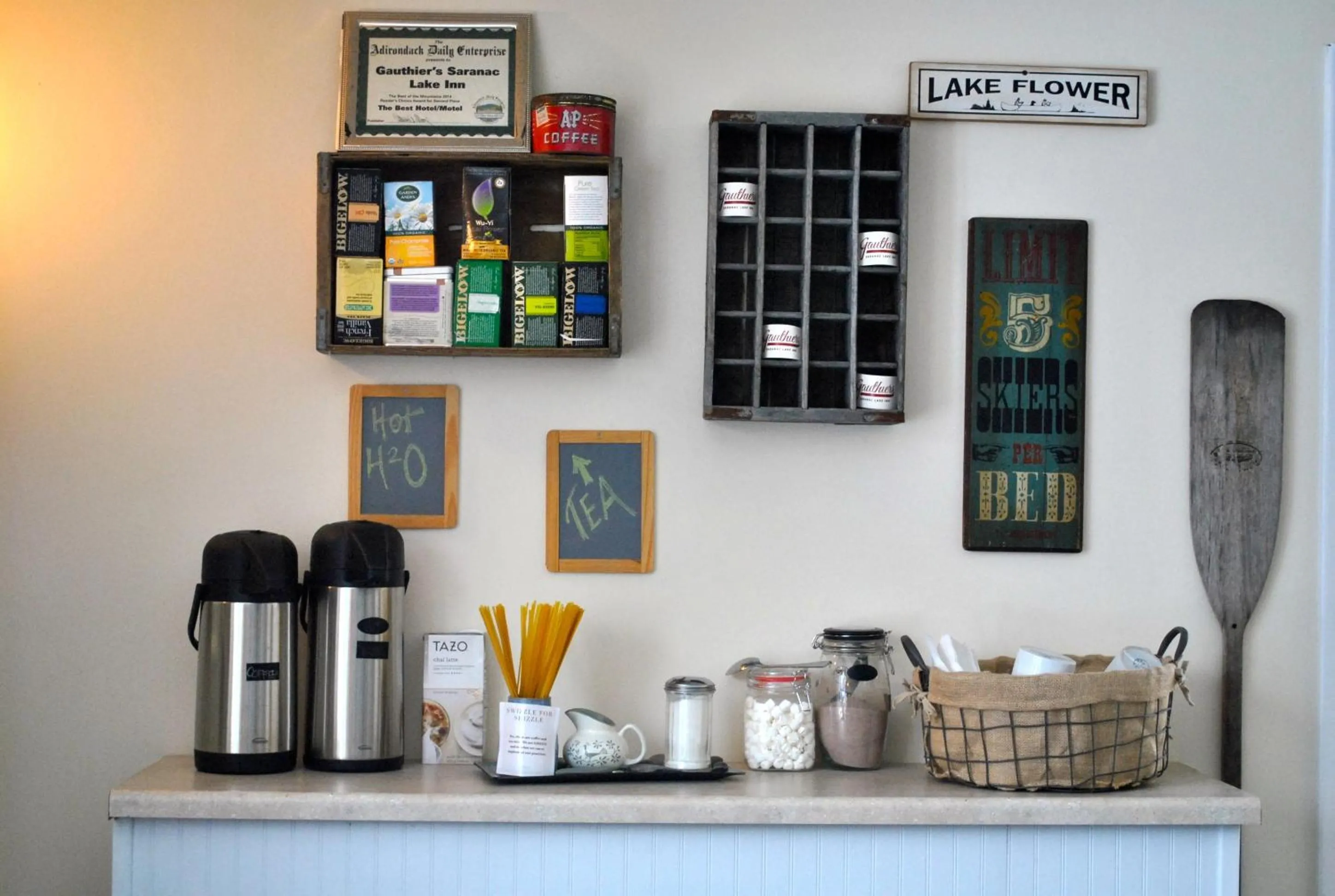 Coffee/tea facilities in Gauthier's Saranac Lake Inn