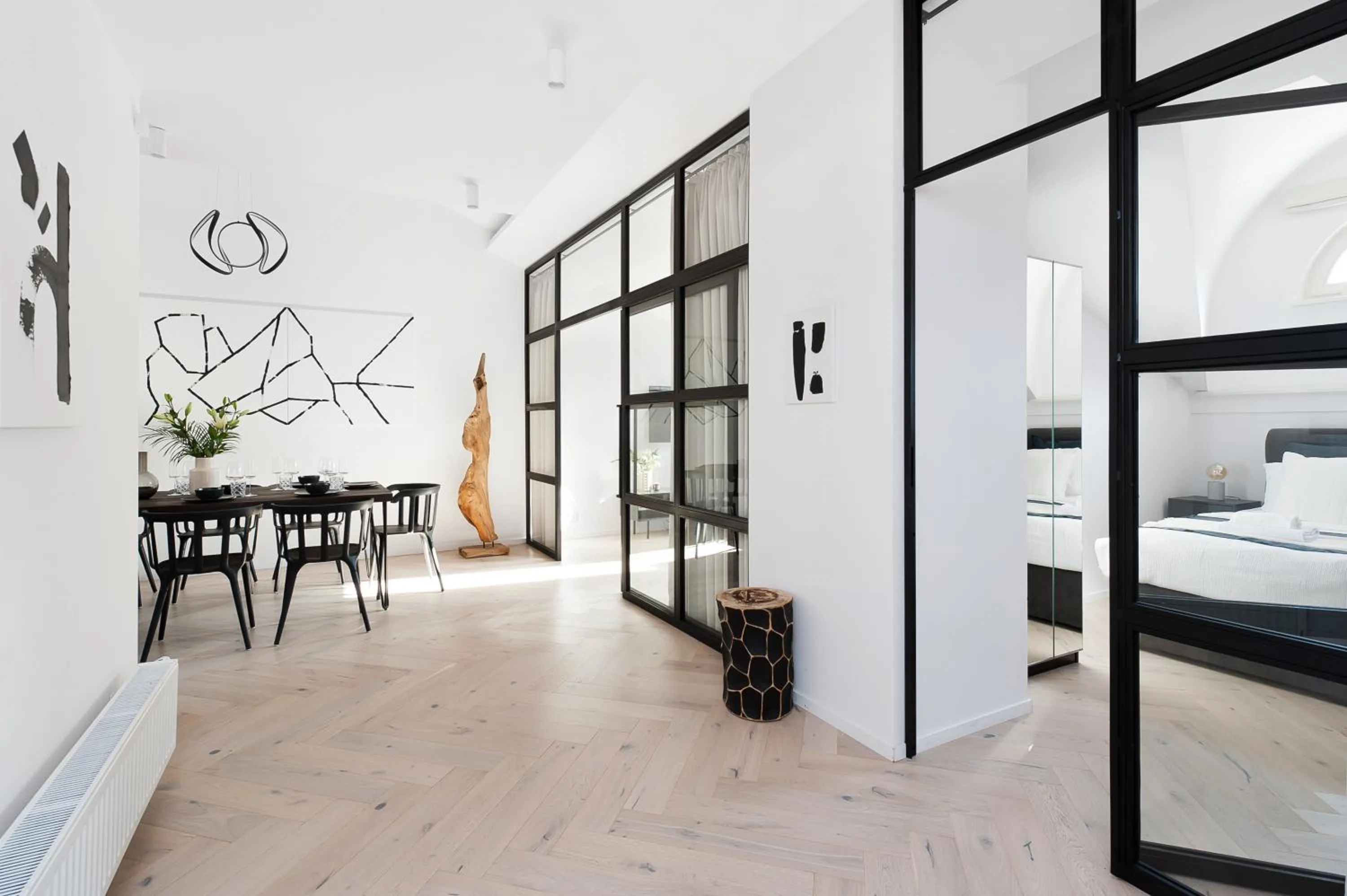 Photo of the whole room, Bed in House of Loft Affair - LoftAffair Collection