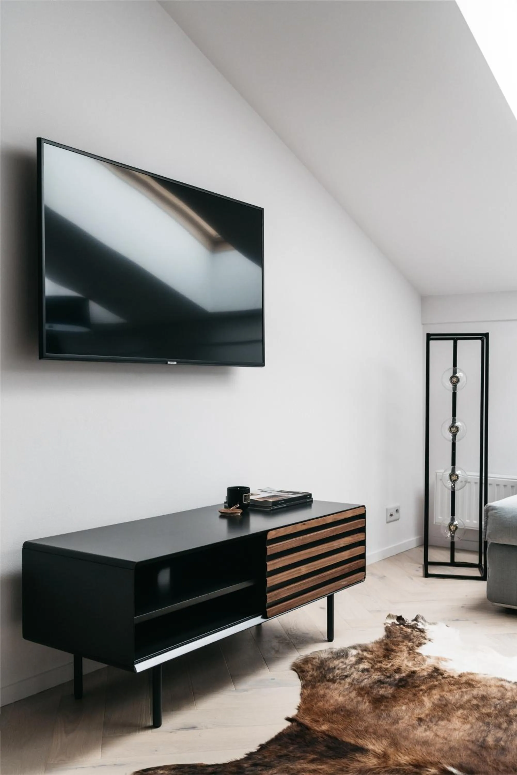 TV and multimedia in House of Loft Affair - LoftAffair Collection