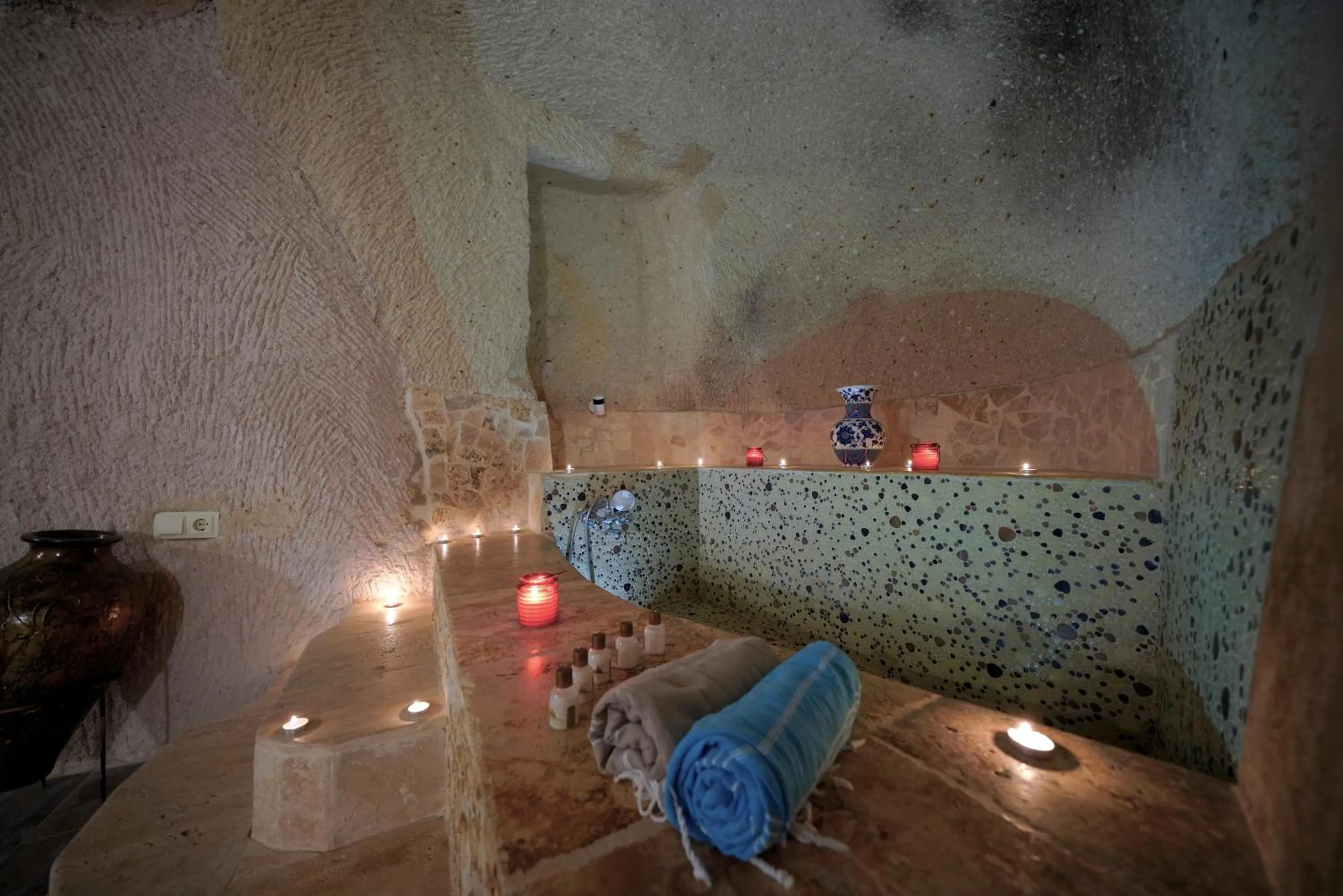 Bath in Adelya Cave Hotel