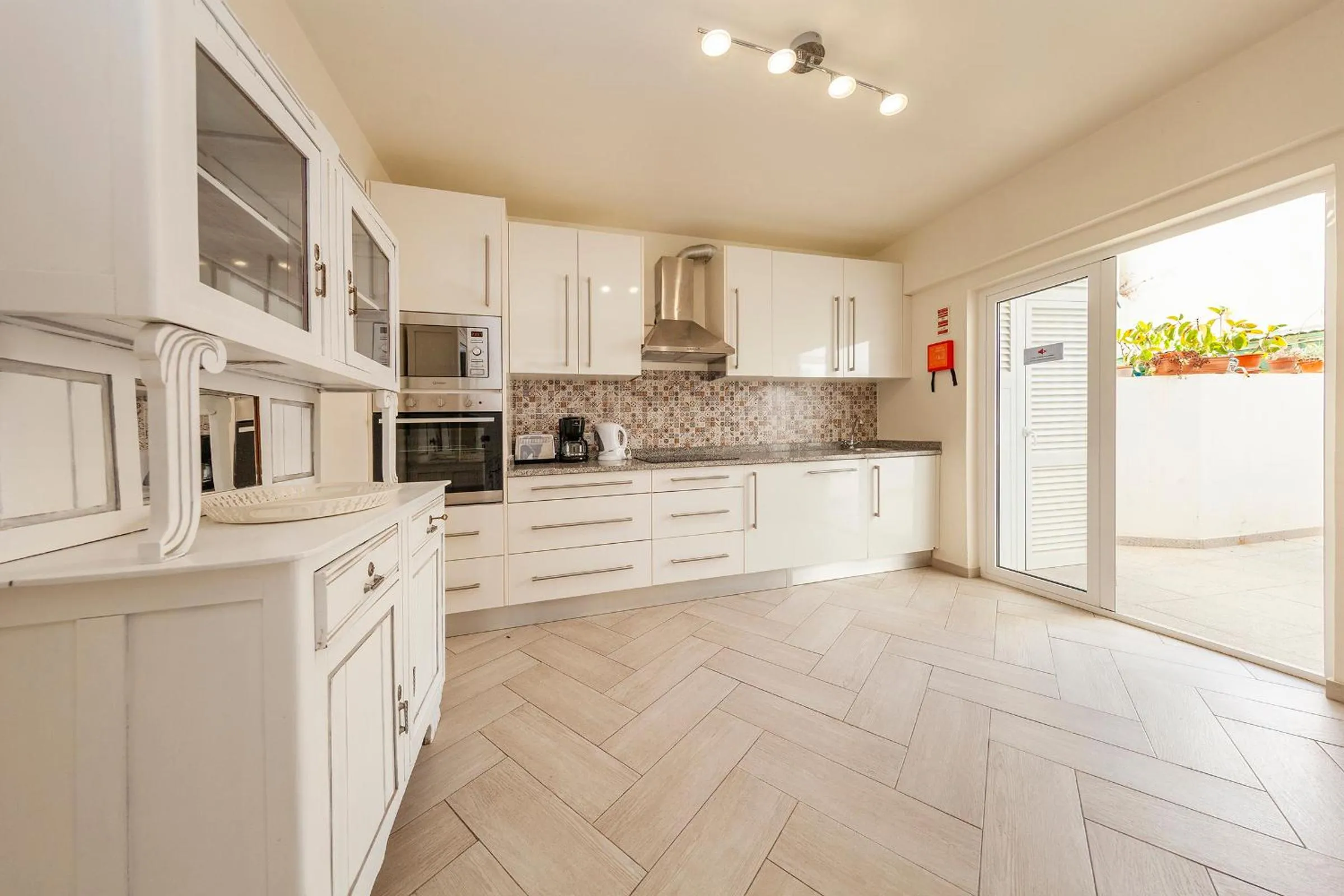 Kitchen or kitchenette in Lagos Center Apartment